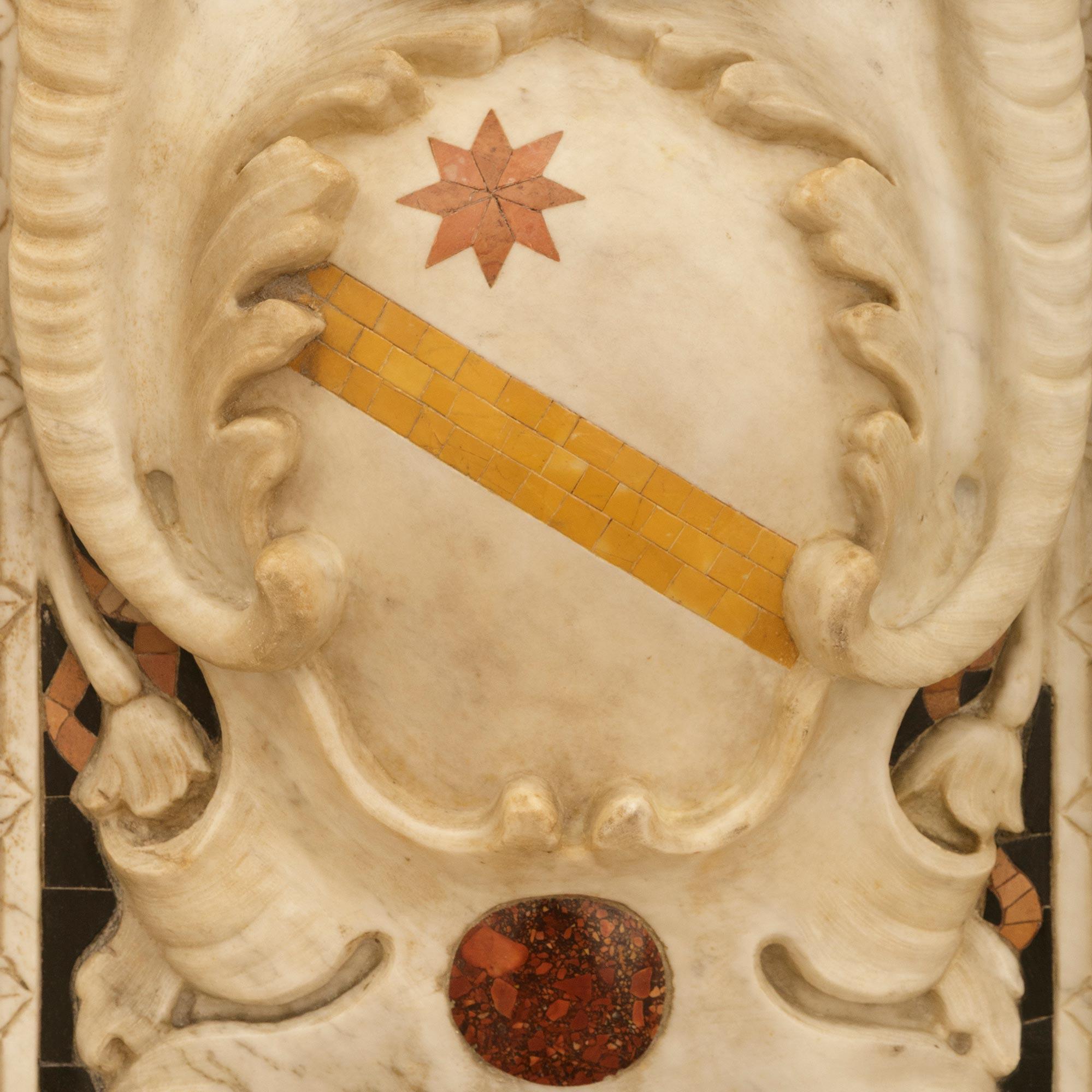 Pair of Roman late 17th/early 18th century Baroque Period Marble crest/plaques For Sale 2