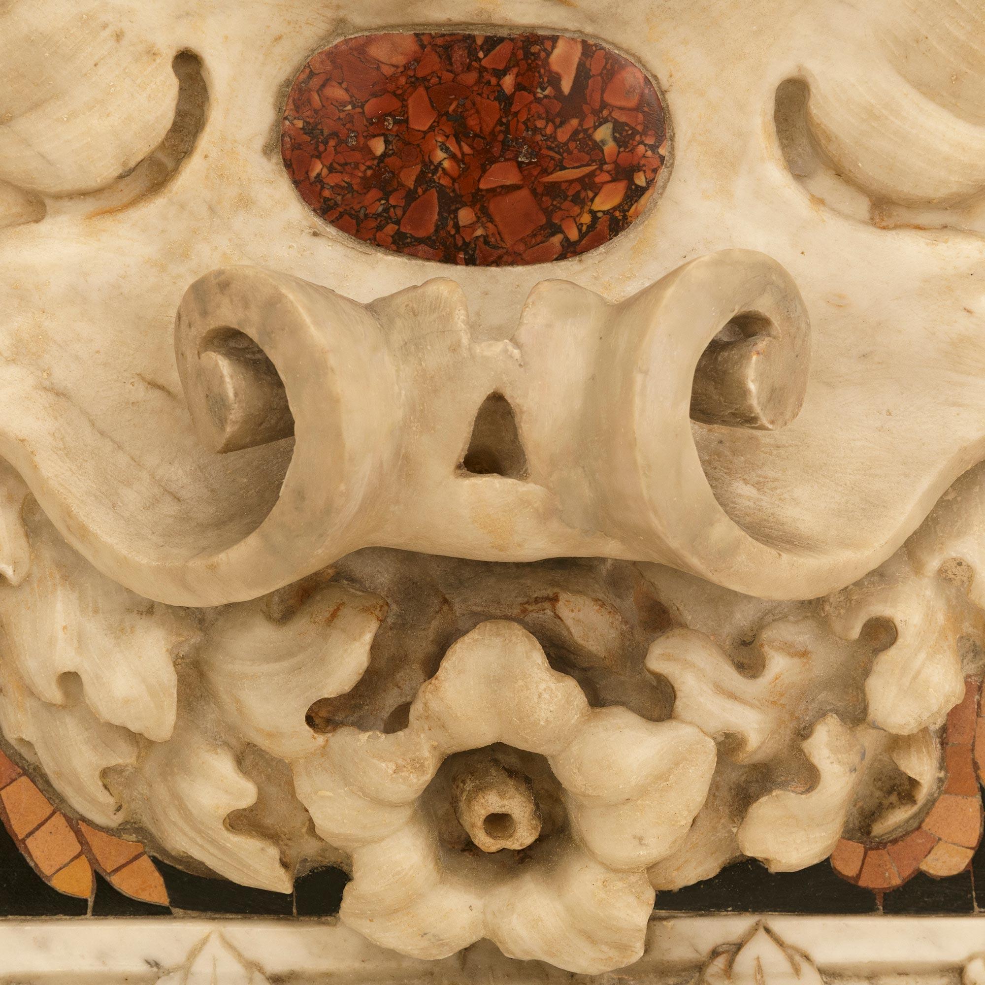 Pair of Roman late 17th/early 18th century Baroque Period Marble crest/plaques For Sale 3