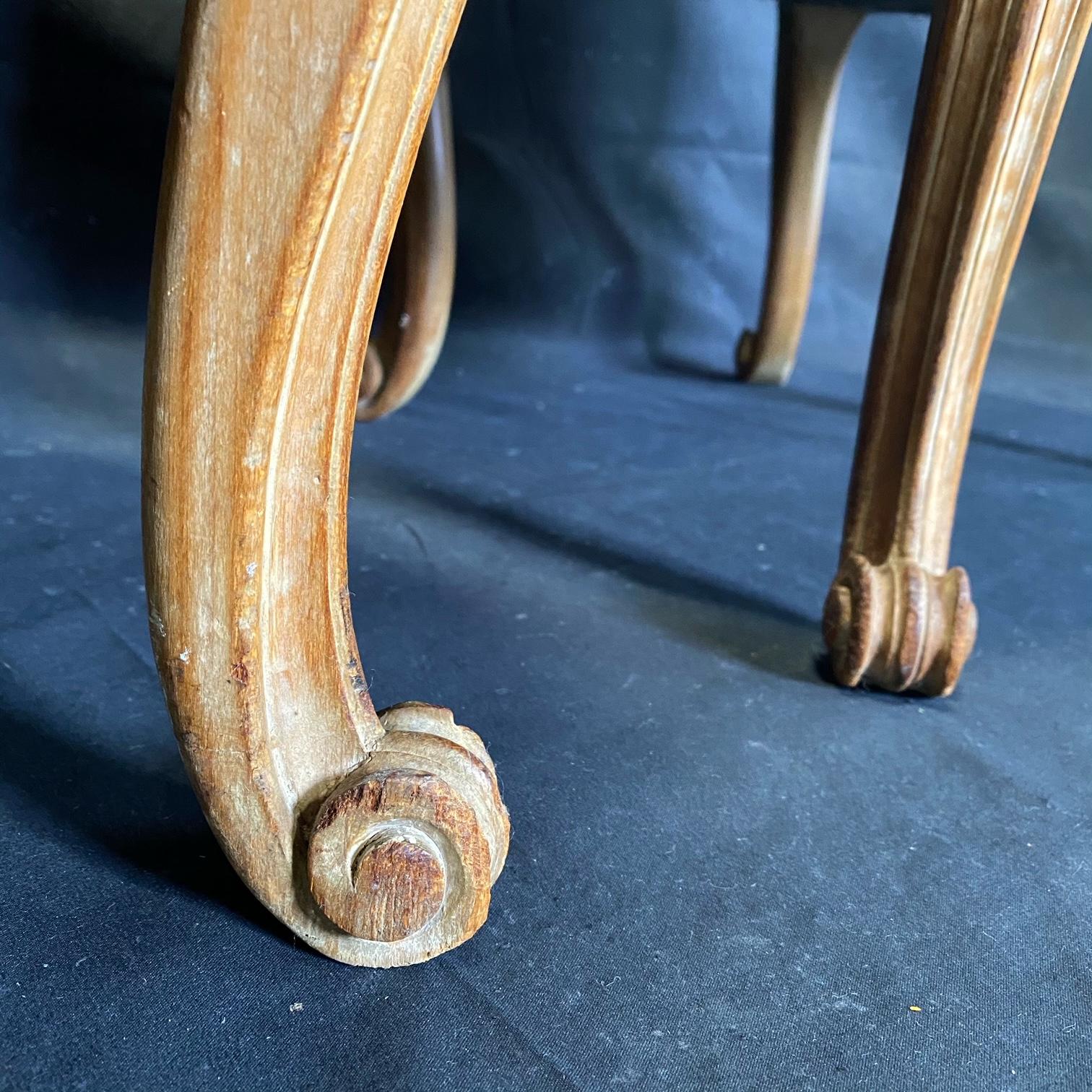 Pair of Romantic 19th Century French Carved Walnut Slipper Chairs 2