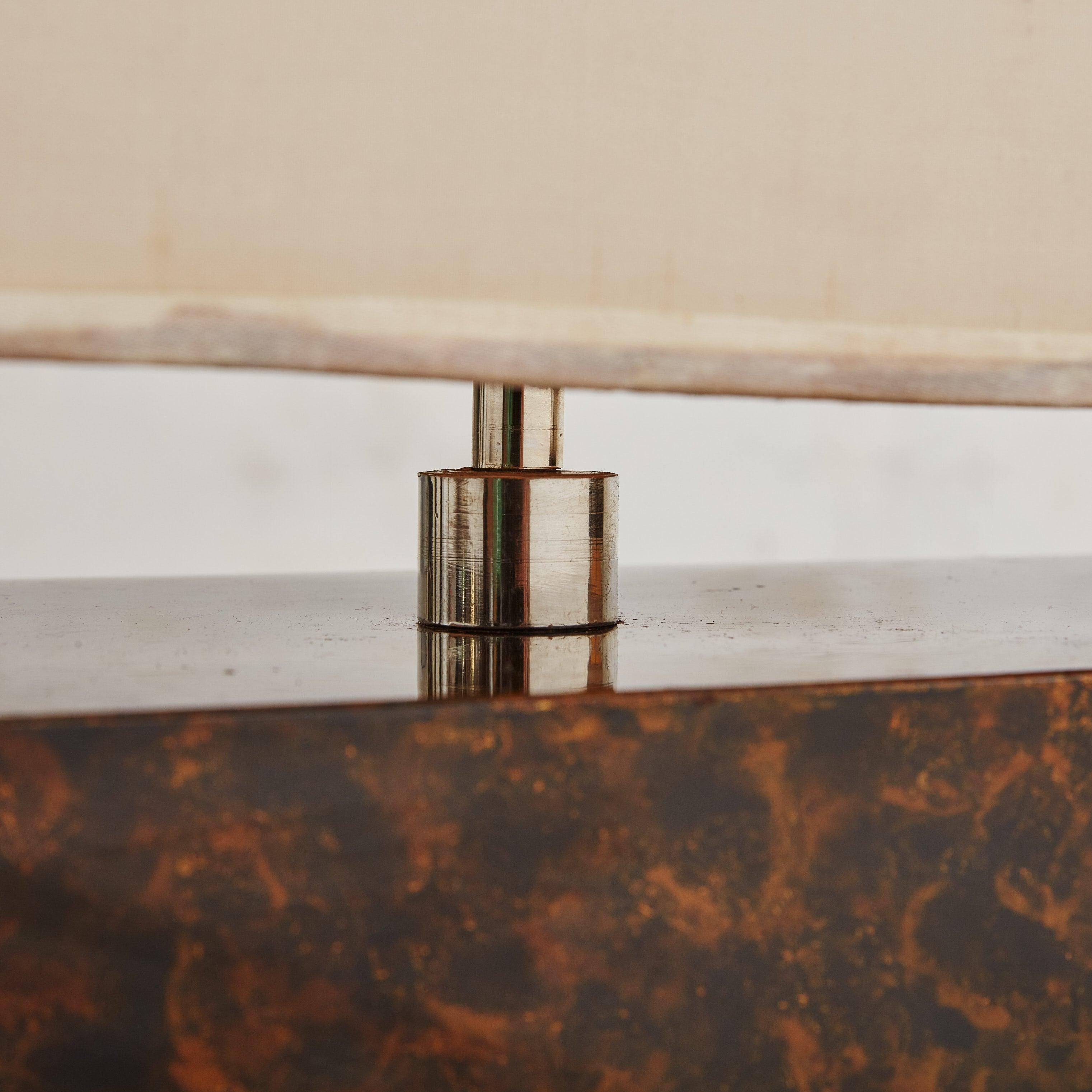 Mid-Century Modern Paire de lampes de table laquées de style Romeo Rega avec abat-jour, France 1970 en vente