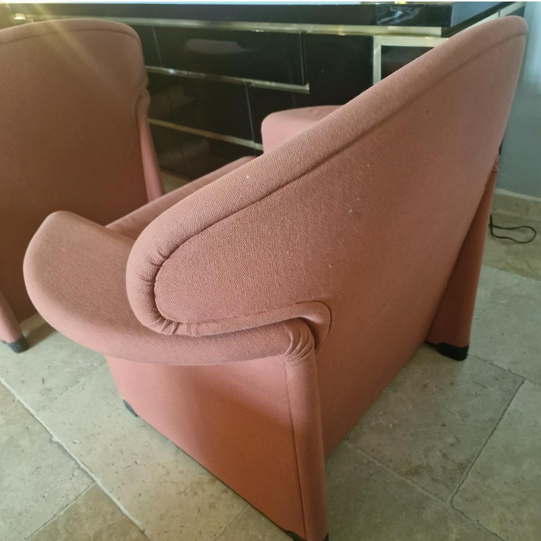 Pair of RONDA armchairs by Afra et Tobia Scarpa For Sale 1