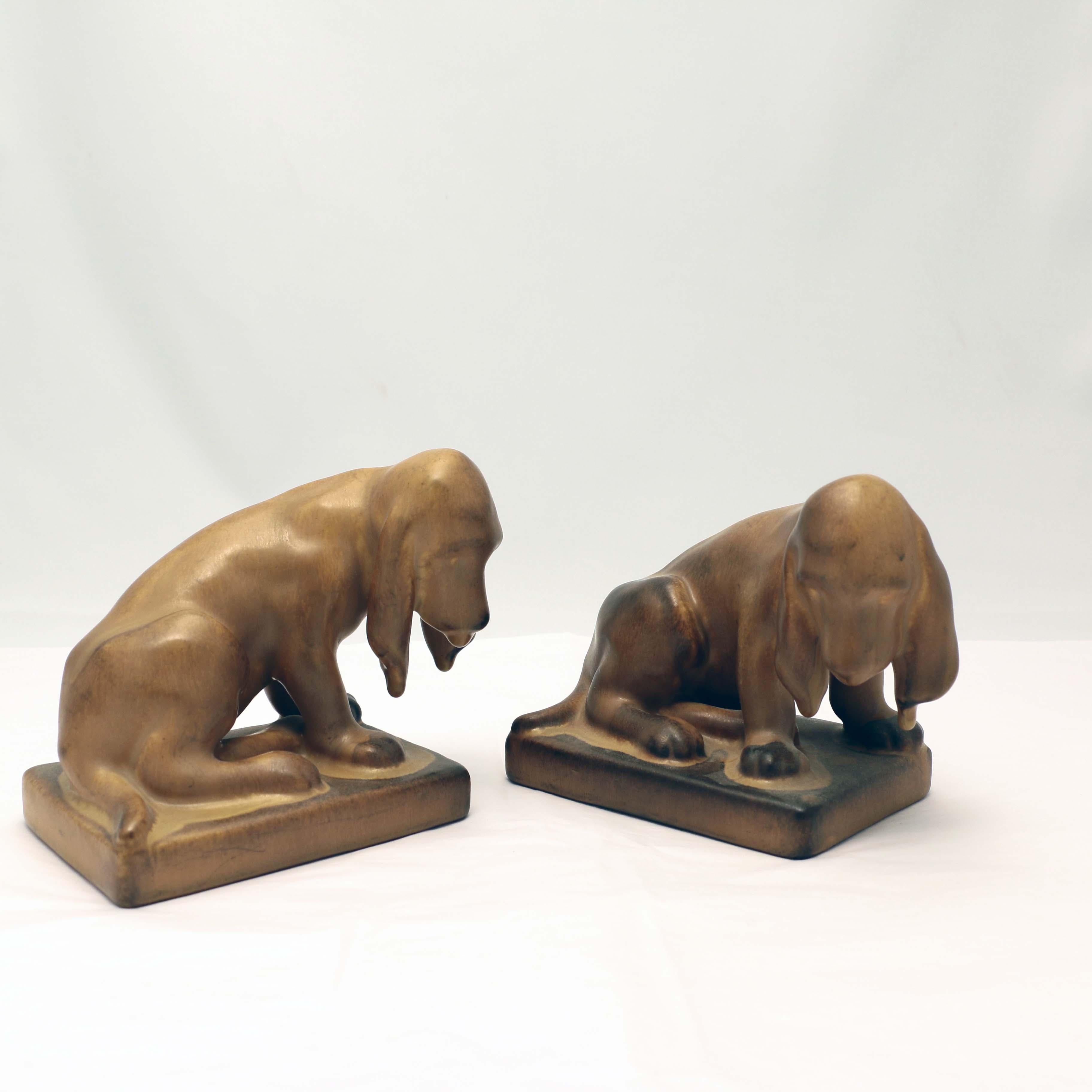 Pair of Rookwood Pottery Hound Bookends In Good Condition In Montreal, QC