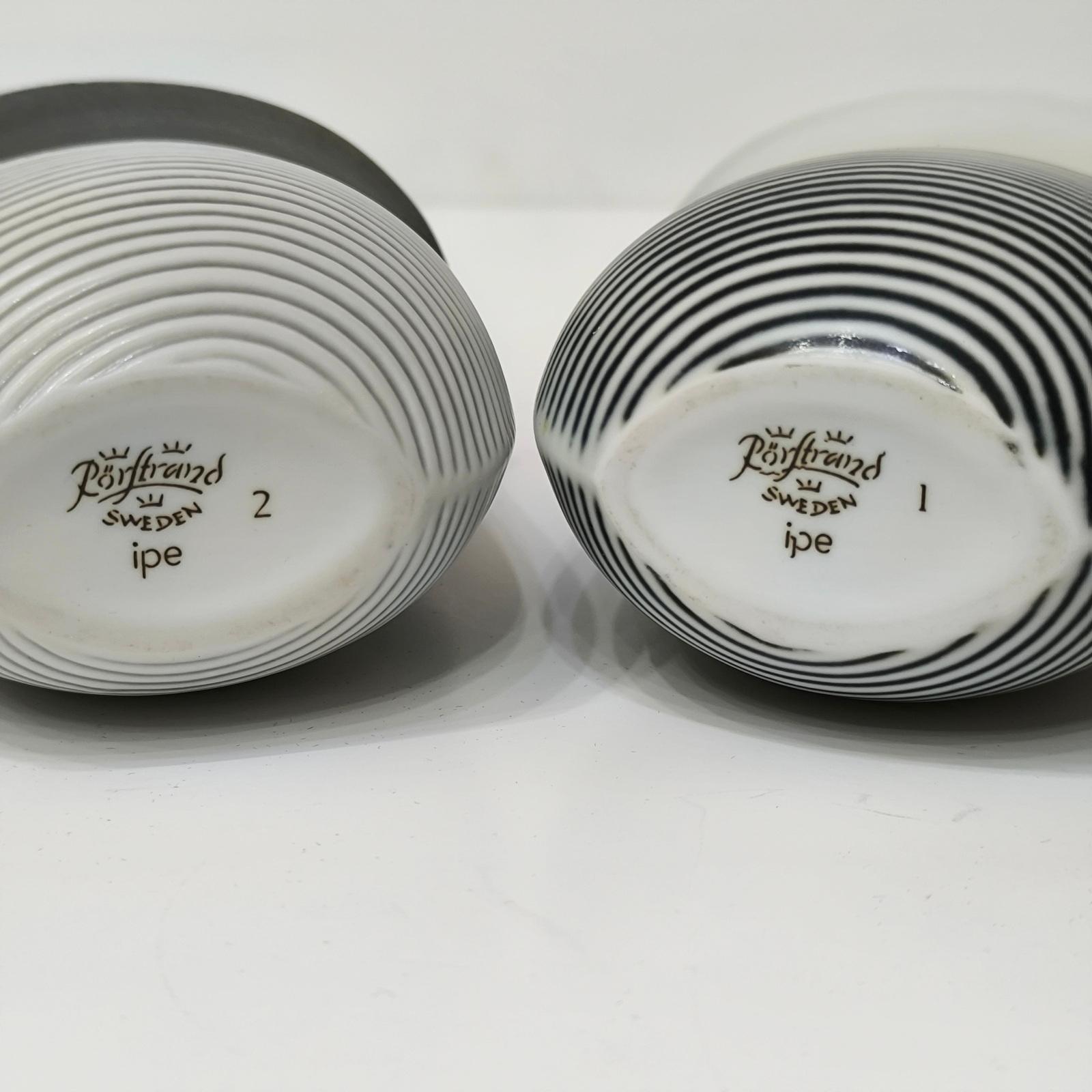 Coppia di vasi in ceramica IPE di Rorstrand, design di Inger Persson, anni '60 in vendita 2