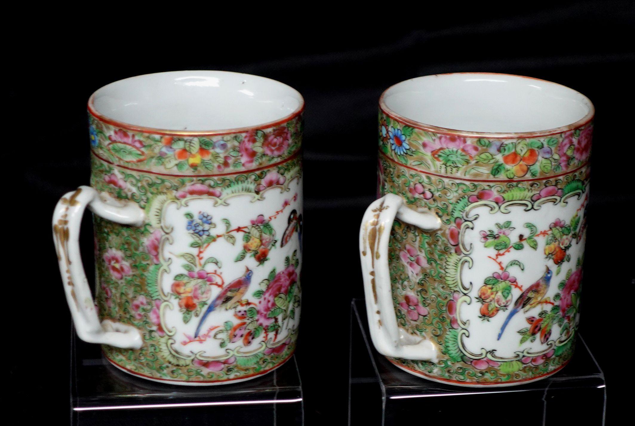 Chinese Pair of Rose Medallion Export Porcelain Mugs, China, 19th Century For Sale