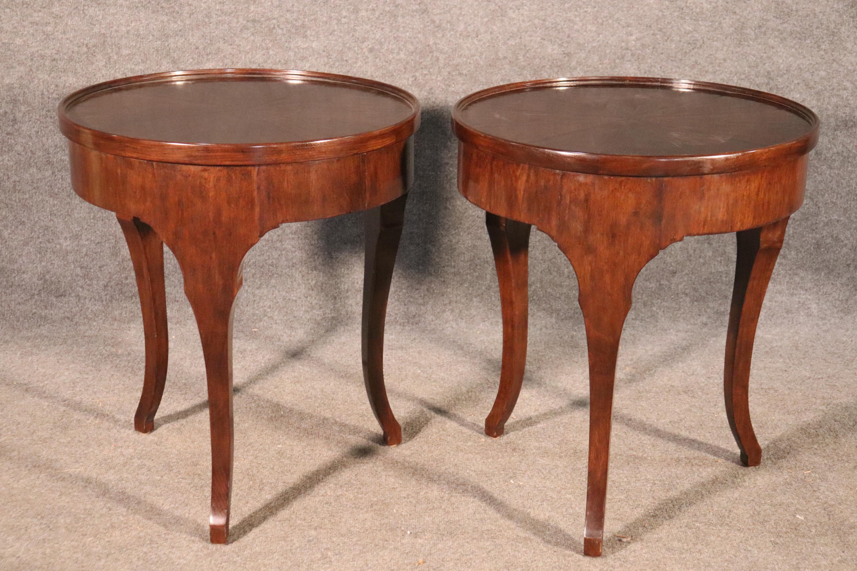 Pair of Rose tarlow Melrose House French Art Deco Style End Side Tables In Good Condition In Swedesboro, NJ