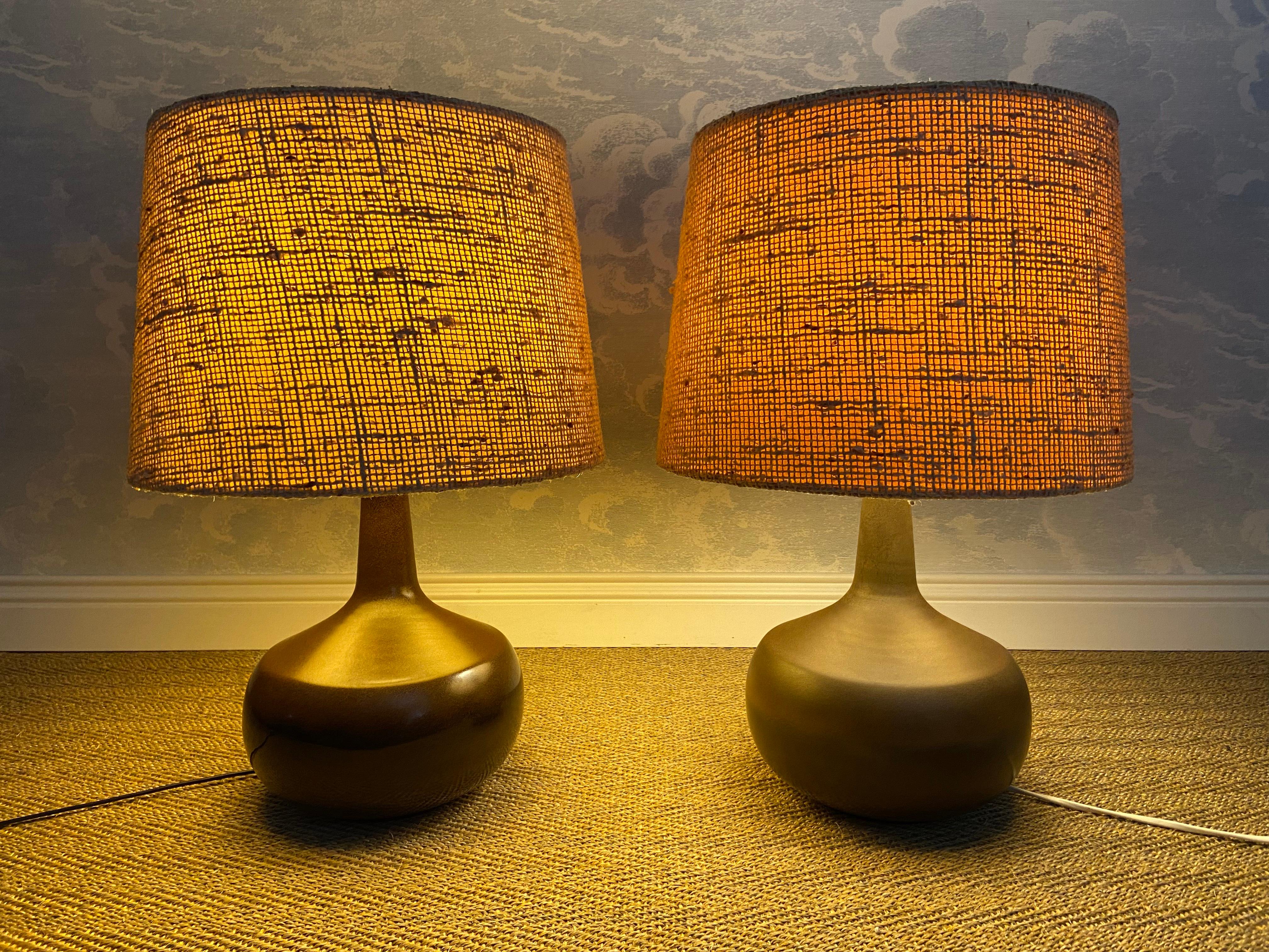 Paire de lampes de table en céramique Linee Studio Tuscan Brown, Allemagne, années 1960 en vente 1