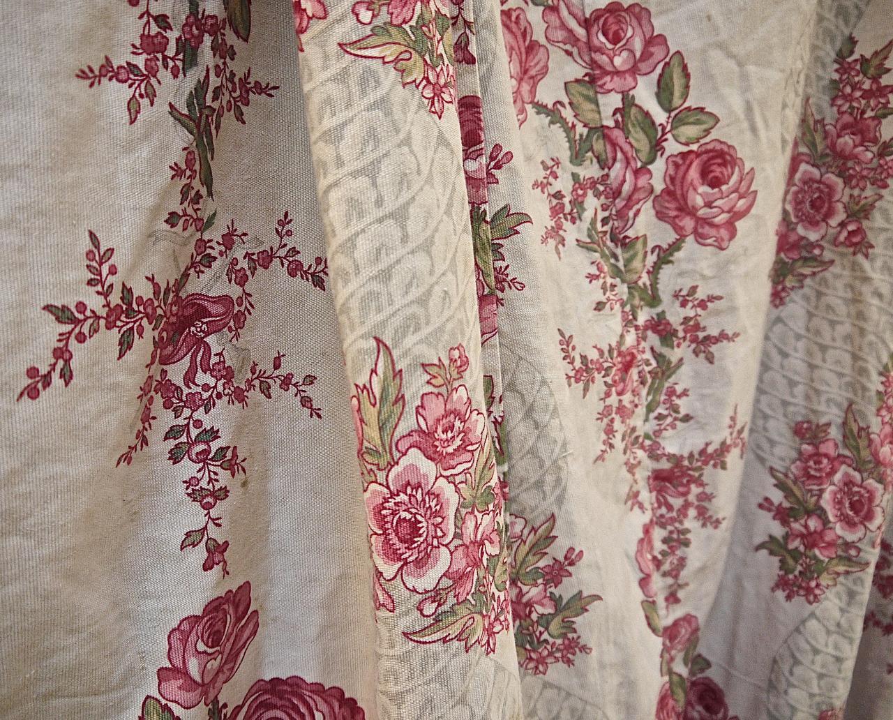 Pair of Roses and Columns Cotton Curtains French, Late 19th Century 5