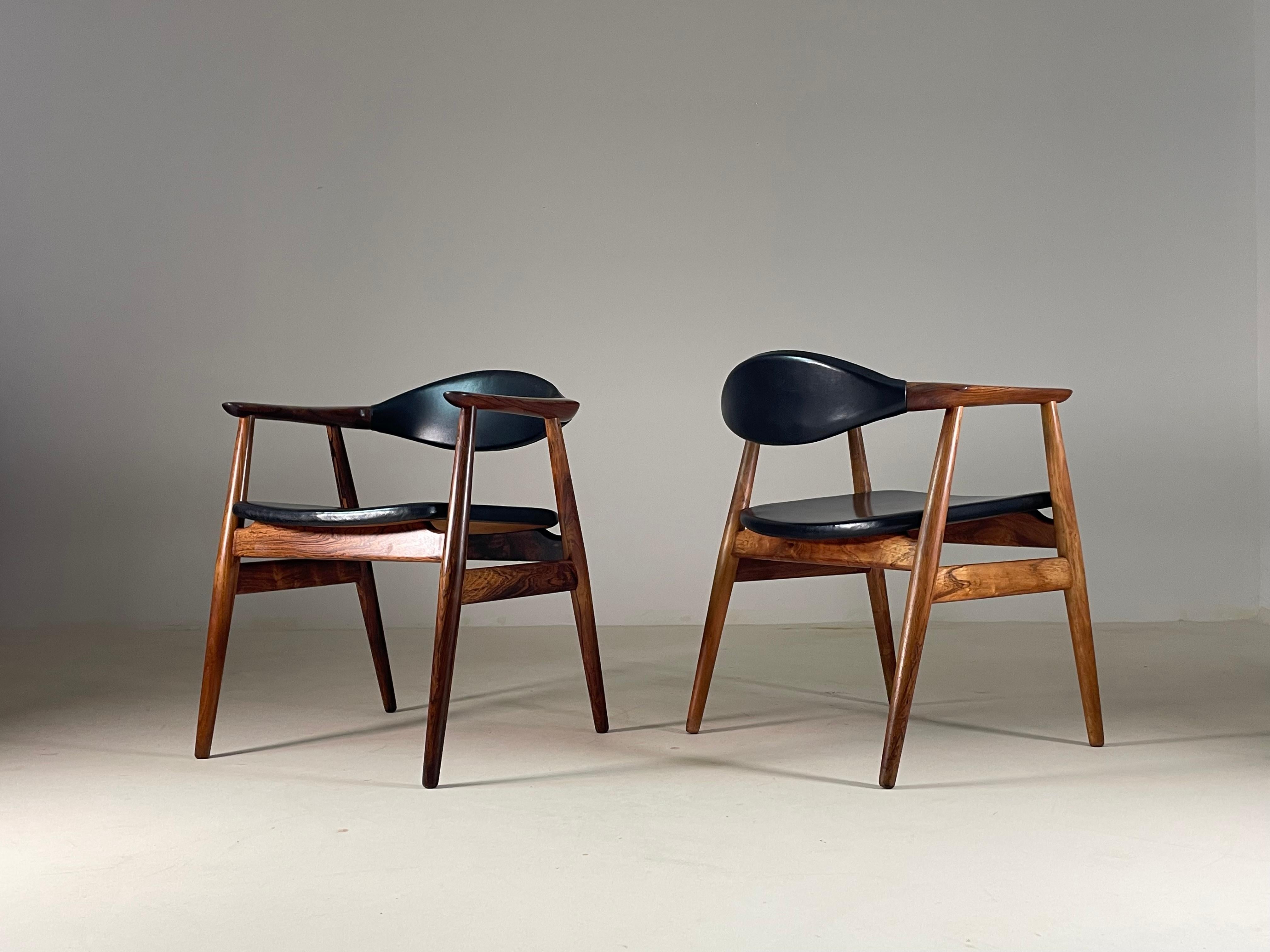 Pair of rosewood armchairs by Erik Kirkegaard for Glostrup, Denmark For Sale 4