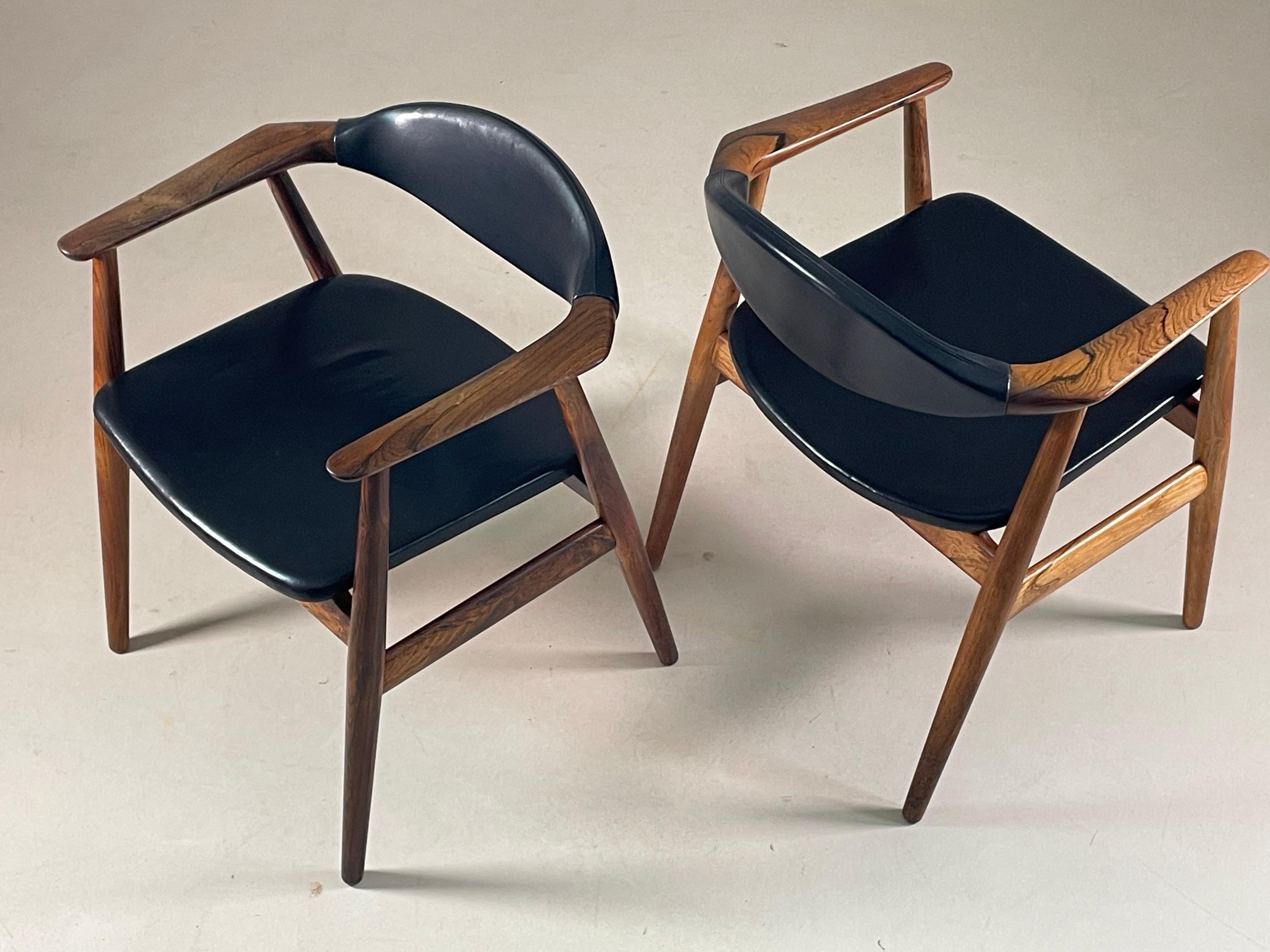 Pair of rosewood armchairs by Erik Kirkegaard for Glostrup, Denmark For Sale 5