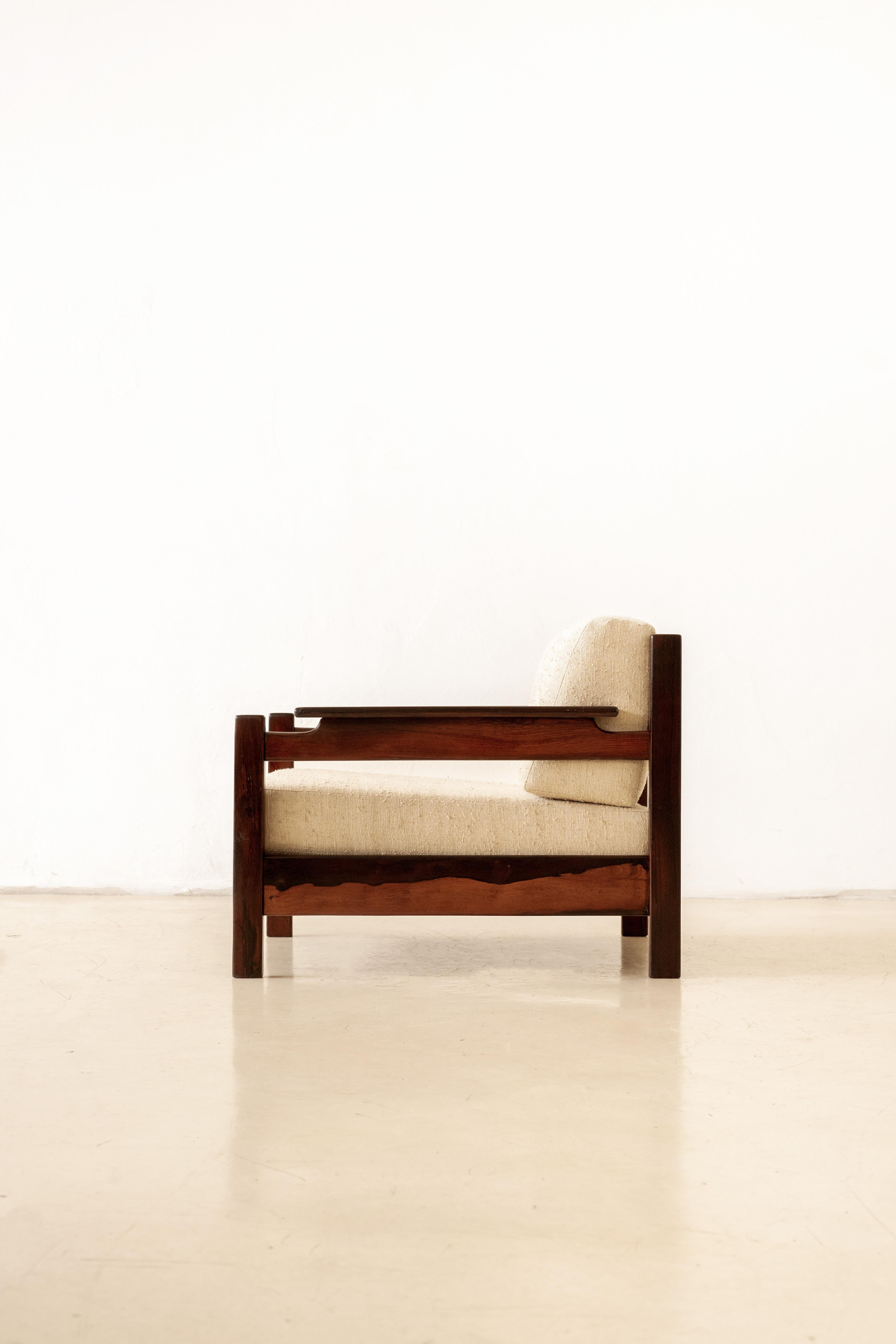 Pair of Rosewood Armchairs by Fatima Arquitetura e Interiores, 1960s, Brazil In Good Condition For Sale In New York, NY