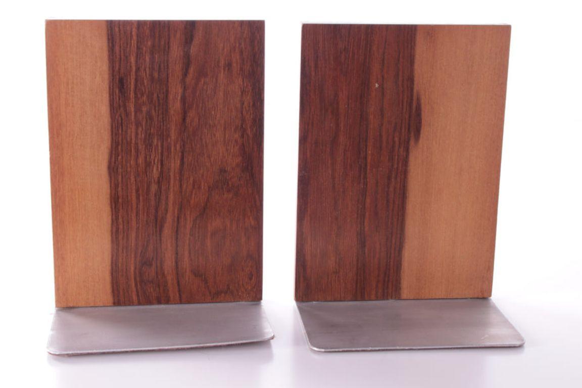 Pair of Rosewood Bookends Denmark

Additional information:
Dimensions: 10 W x 9 D x 14 H cm
Period of Time: 1960
Country of origin: Denmark
Condition: Normal