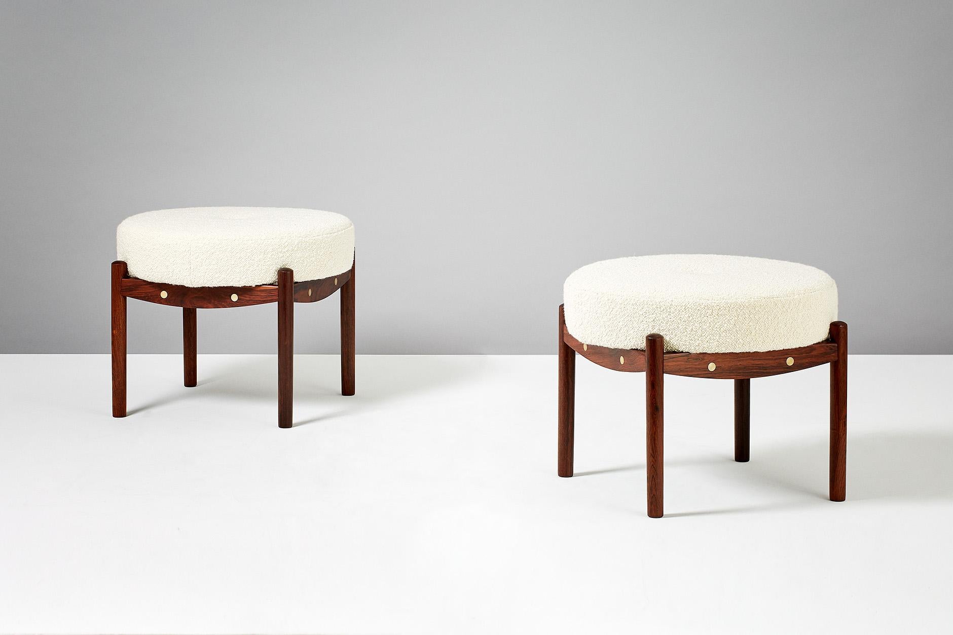 Pair of Vintage Circular Ottomans, circa 1950s In Excellent Condition In London, GB