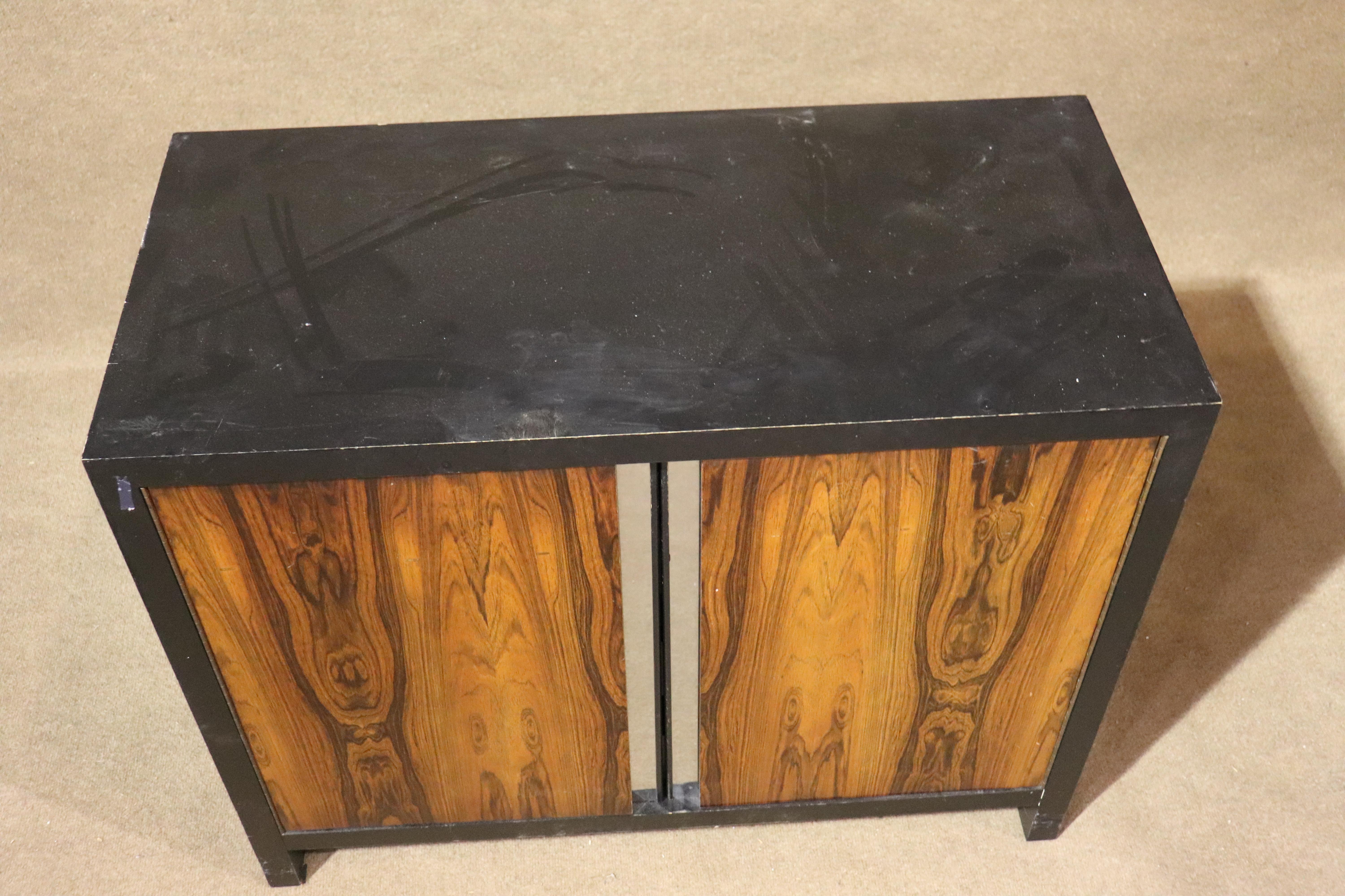 Pair of Rosewood Front Chest of Drawers For Sale 1