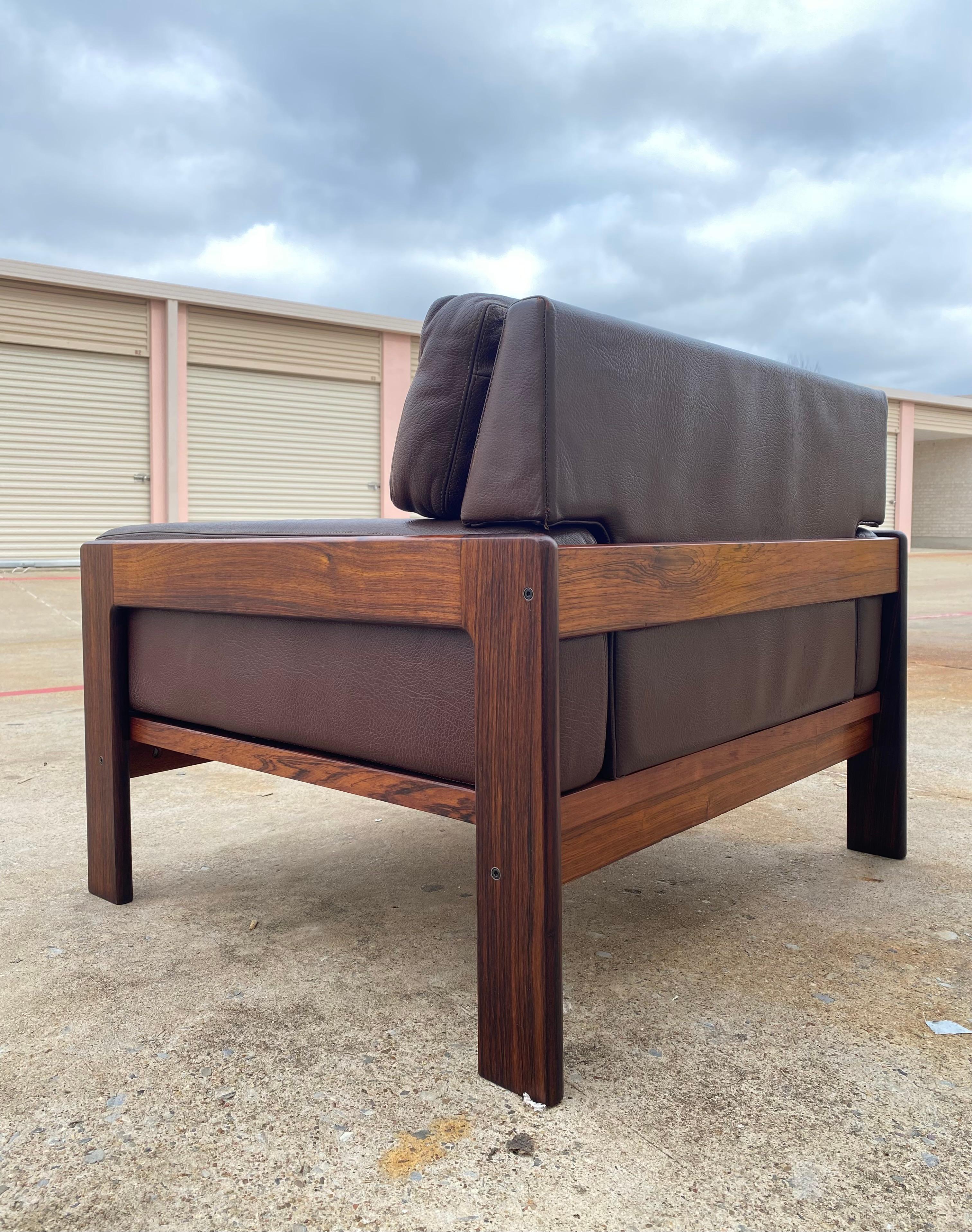 Pair of Rosewood & Leather Lounge Chairs (Henry Walter (h.w.) Klein for Bramin In Good Condition For Sale In Fort Collins, CO