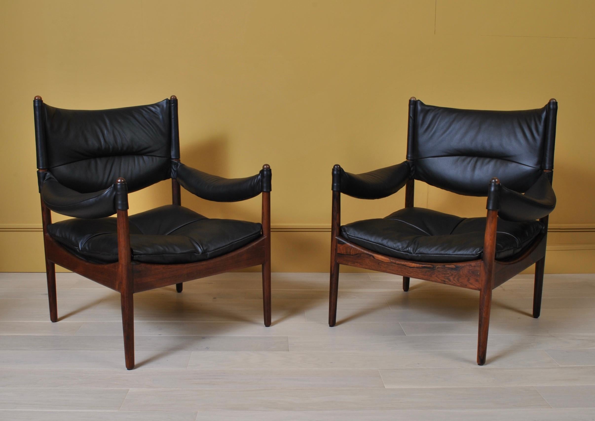 Pair of Rosewood Lounge Chairs by Kristian Vedel, Fully Reupholstered In Good Condition In London, GB