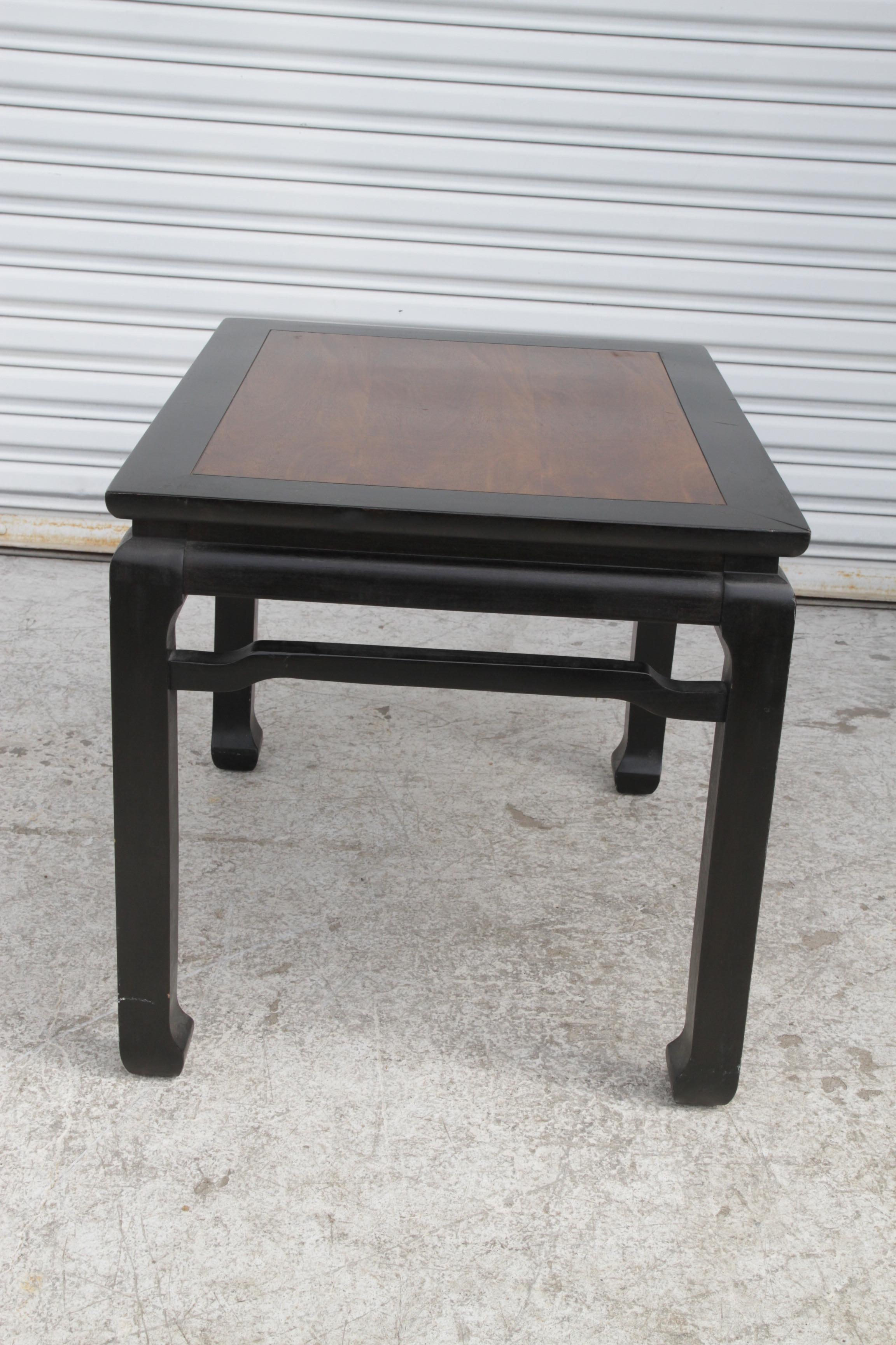 20th Century Pair of Walnut and Black Lacquer Chin Hua End Tables with Ming Style Legs For Sale