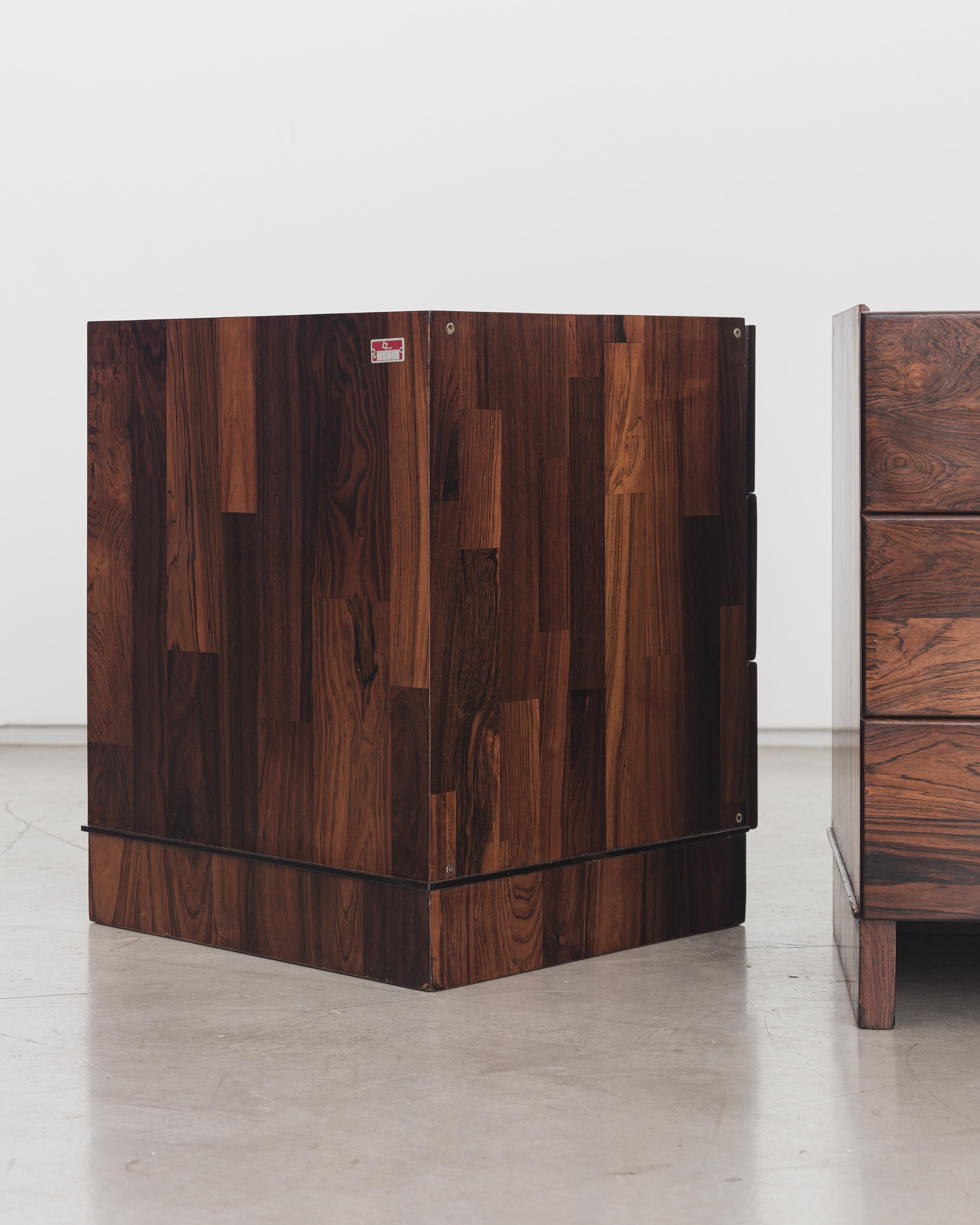 Late 20th Century Pair of Rosewood Nightstand Design by Jorge Zalszupin, Brazilian Design For Sale