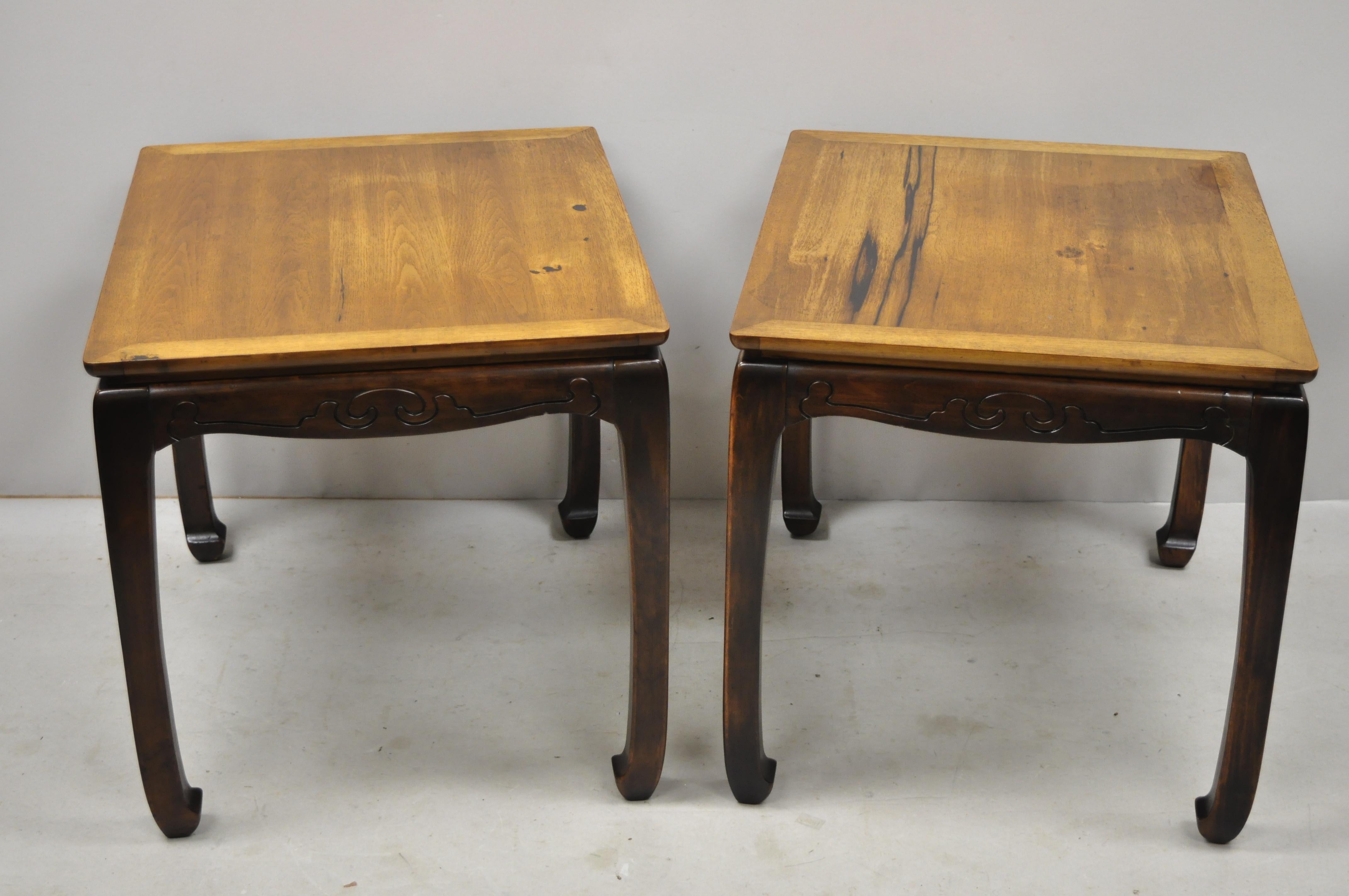 Pair of rosewood Oriental Chinoiserie Ming style lamp side tables by Lane. Item features solid wood frame, beautiful wood grain, original stamp, quality American craftsmanship, great style and form, circa mid-late 20th century. Measurements: 22