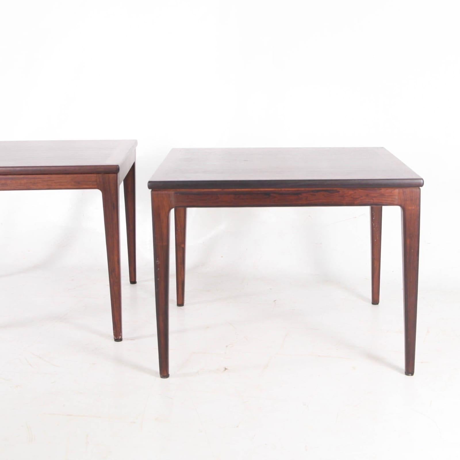 Paire de tables d'appoint en bois de rose en vente 2