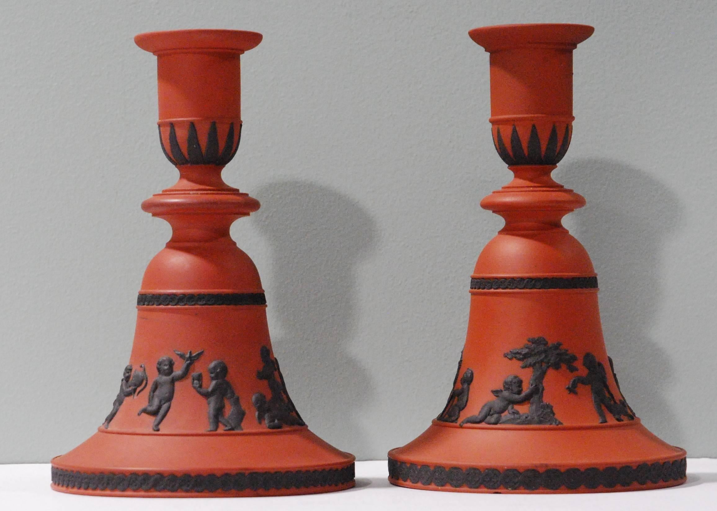 Neoclassical Pair of Rosso Antico Candlesticks, Wedgwood, circa 1820 For Sale