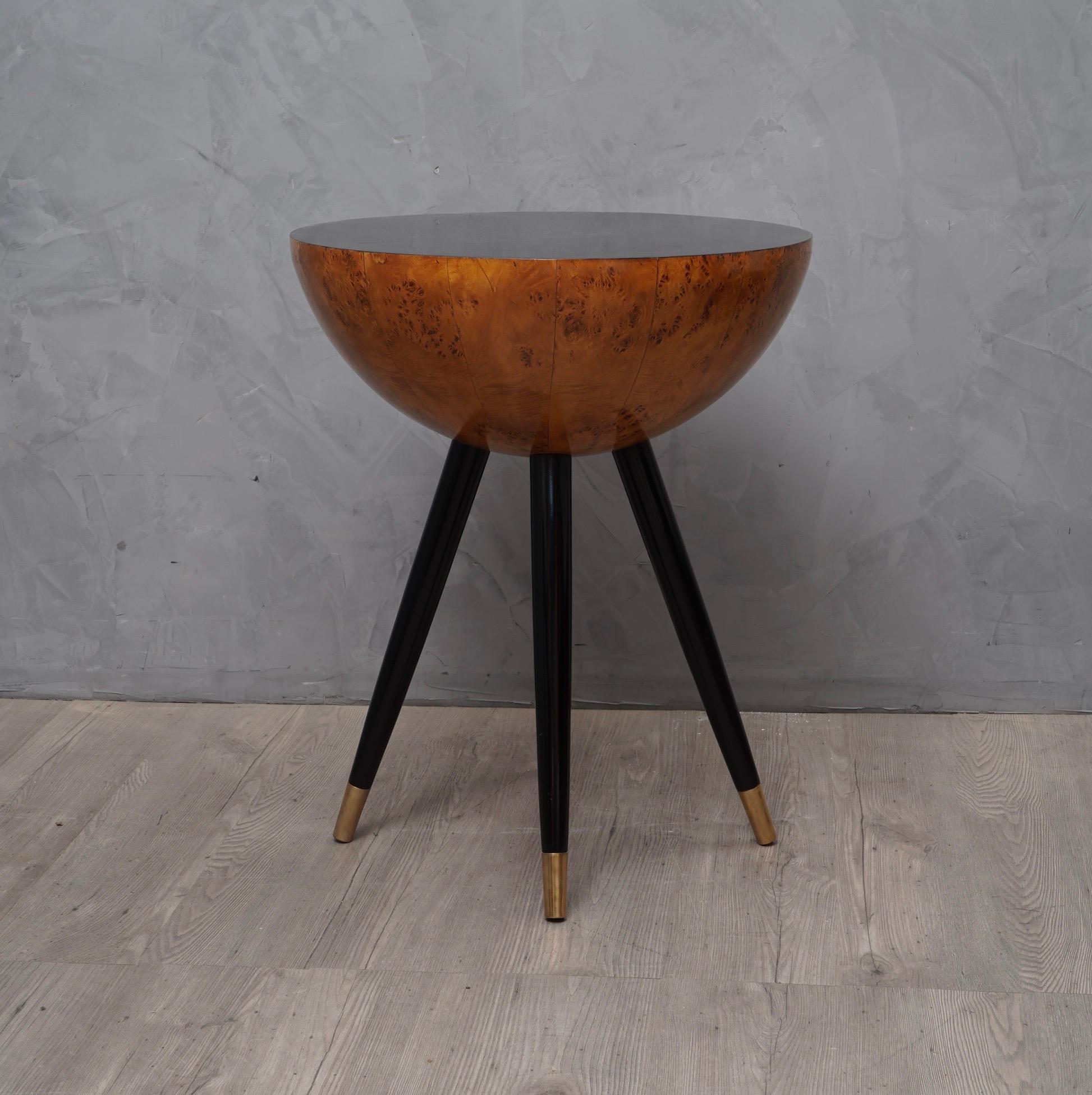 Pair of Round and Flat Poplar Wood and Brass Italian Side Table, 1930 2