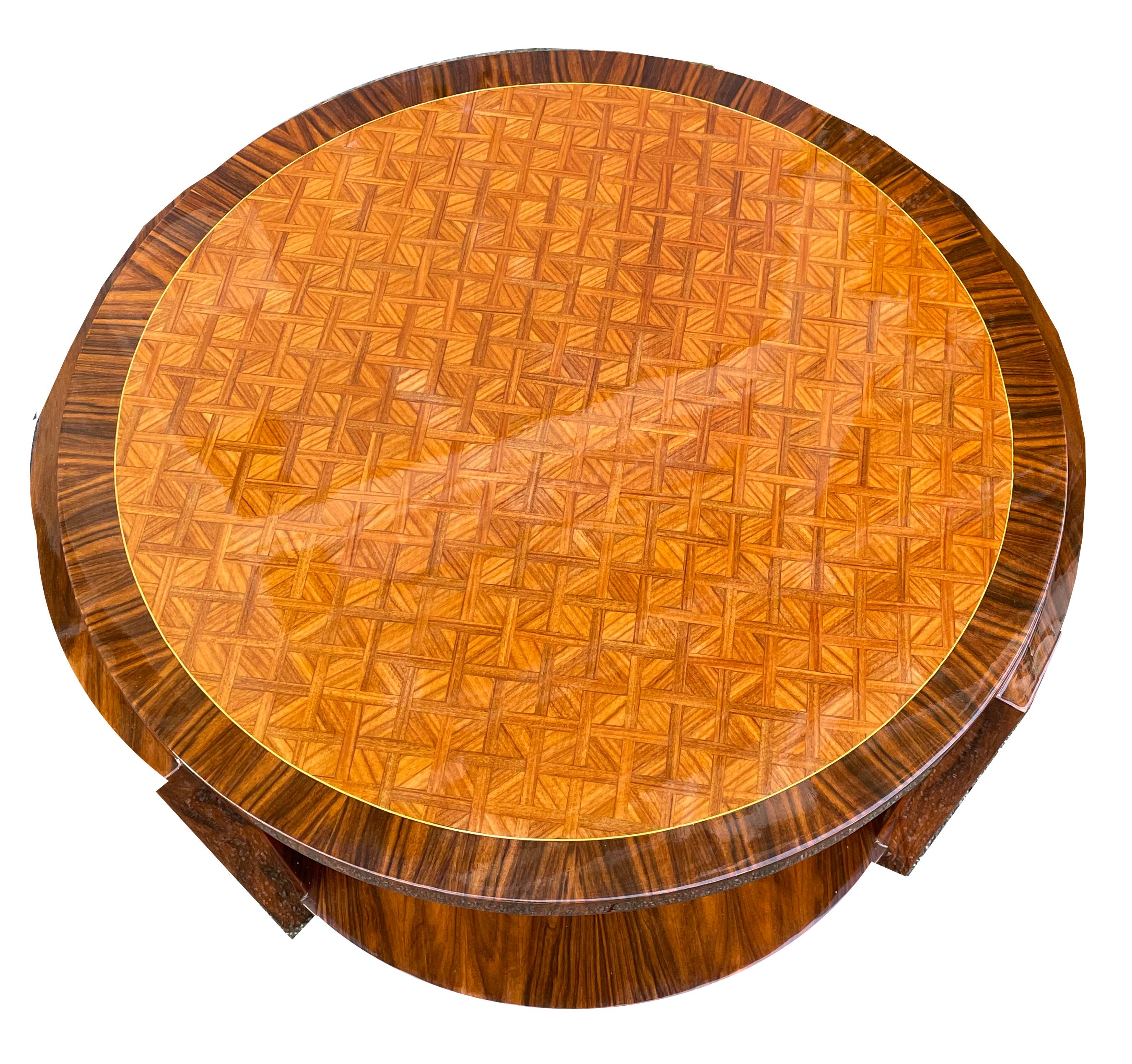 Pair of round Art Deco coffee tables en vente 4