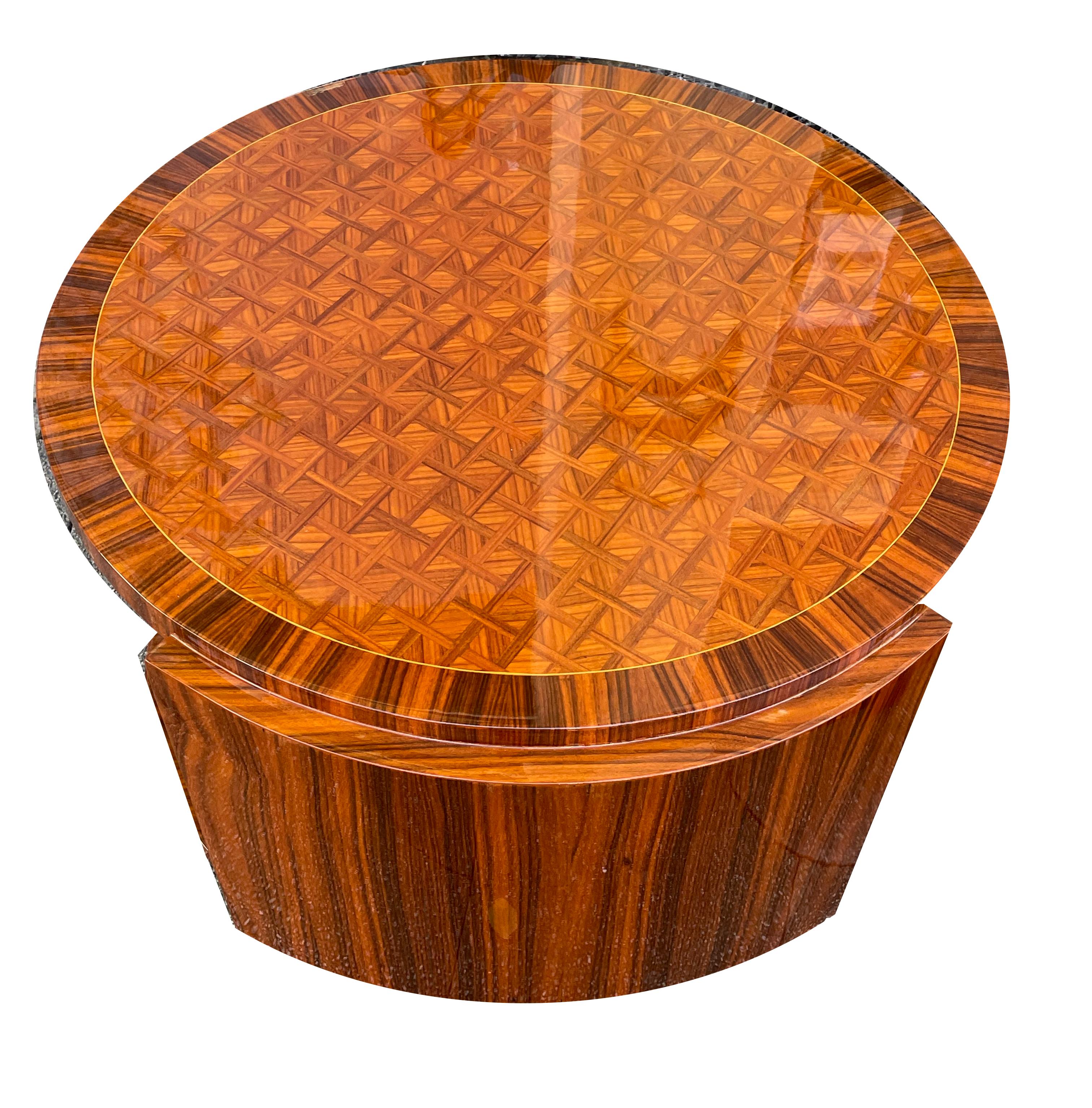 Pair of round Art Deco coffee tables en vente 2