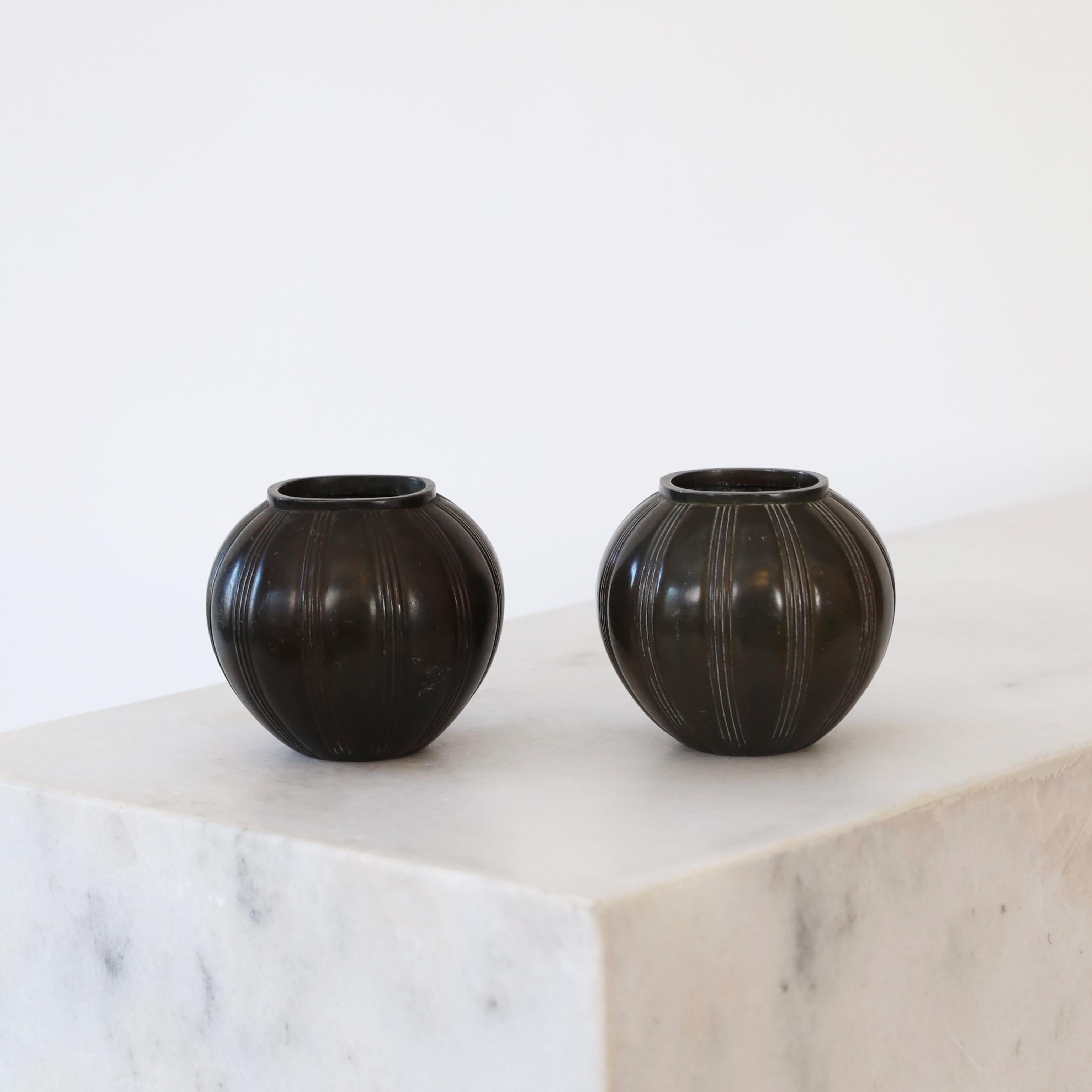 Pair of Round Art Deco Vases by Just Andersen, 1930s, Denmark For Sale 7