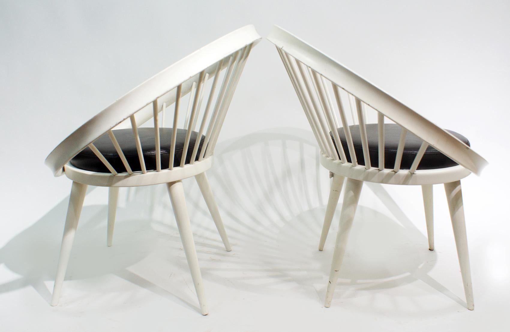 Scandinave moderne Paire de chaises rondes par Yngve Ekstrom, 1960 en vente