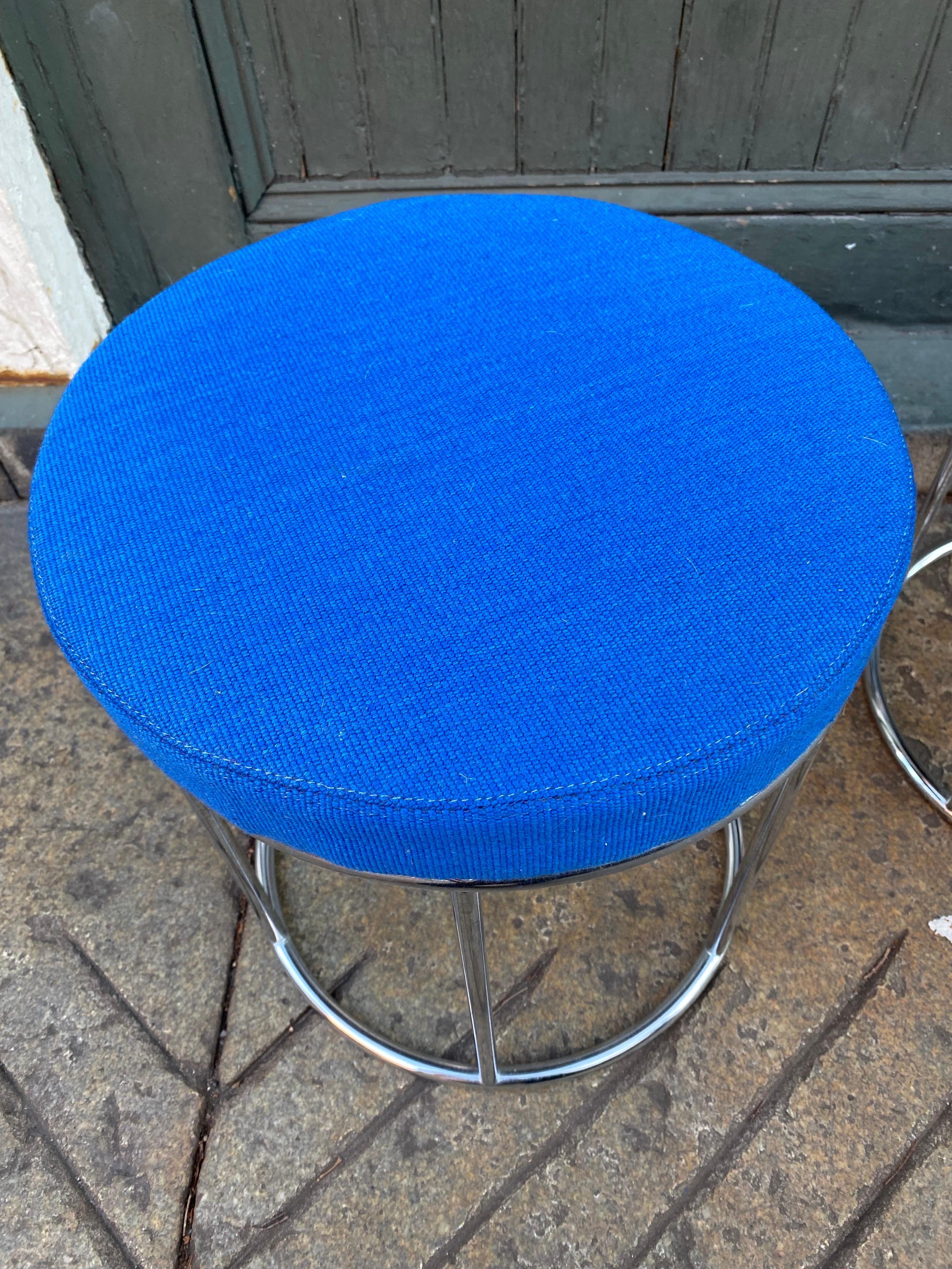 Mid-Century Modern Milo Baughman Style Pair of Round Chrome Stools with Blue Upholstery For Sale