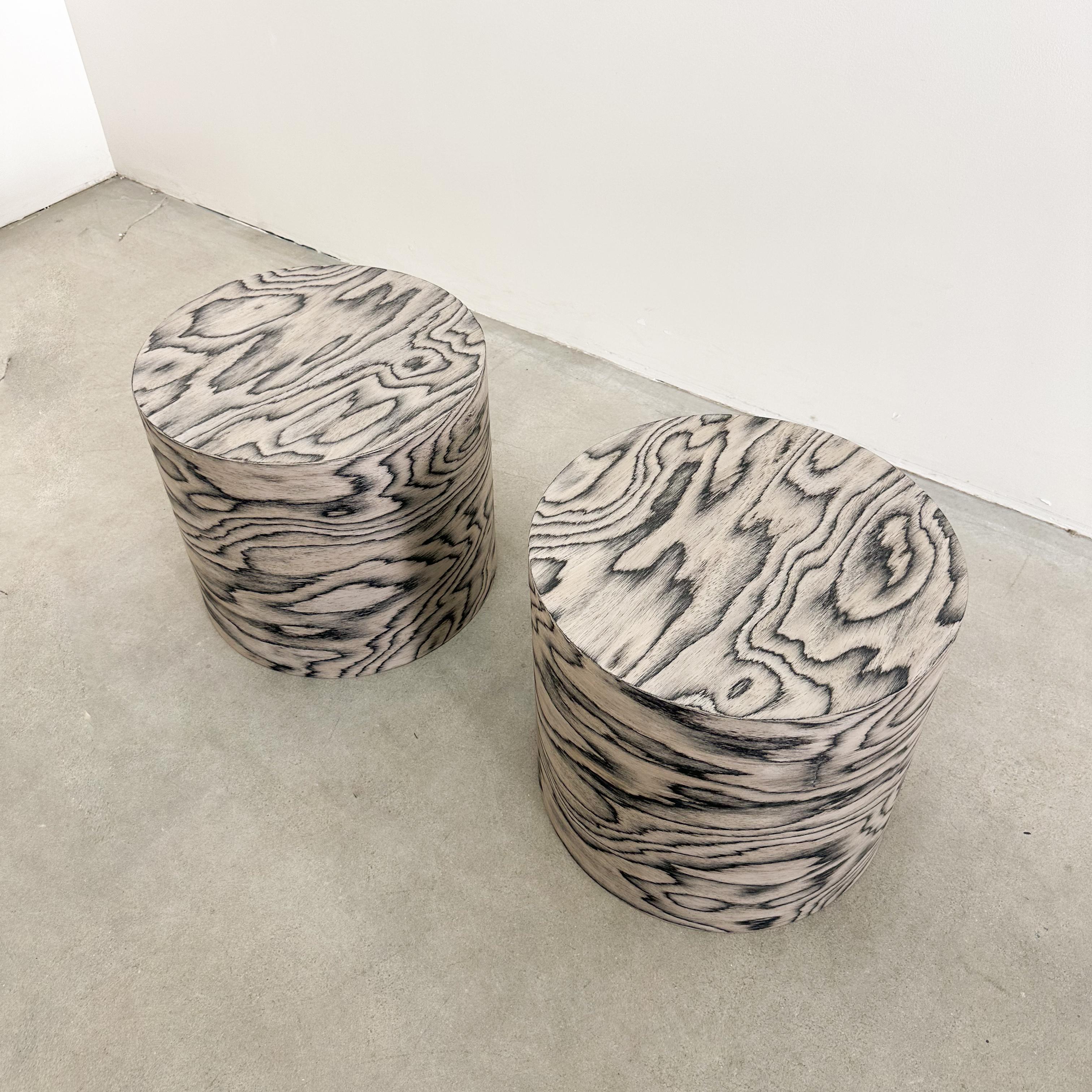 Pair of Round Cocktail Table Ettore Sottsass Veneer Side Table Postmodern 1