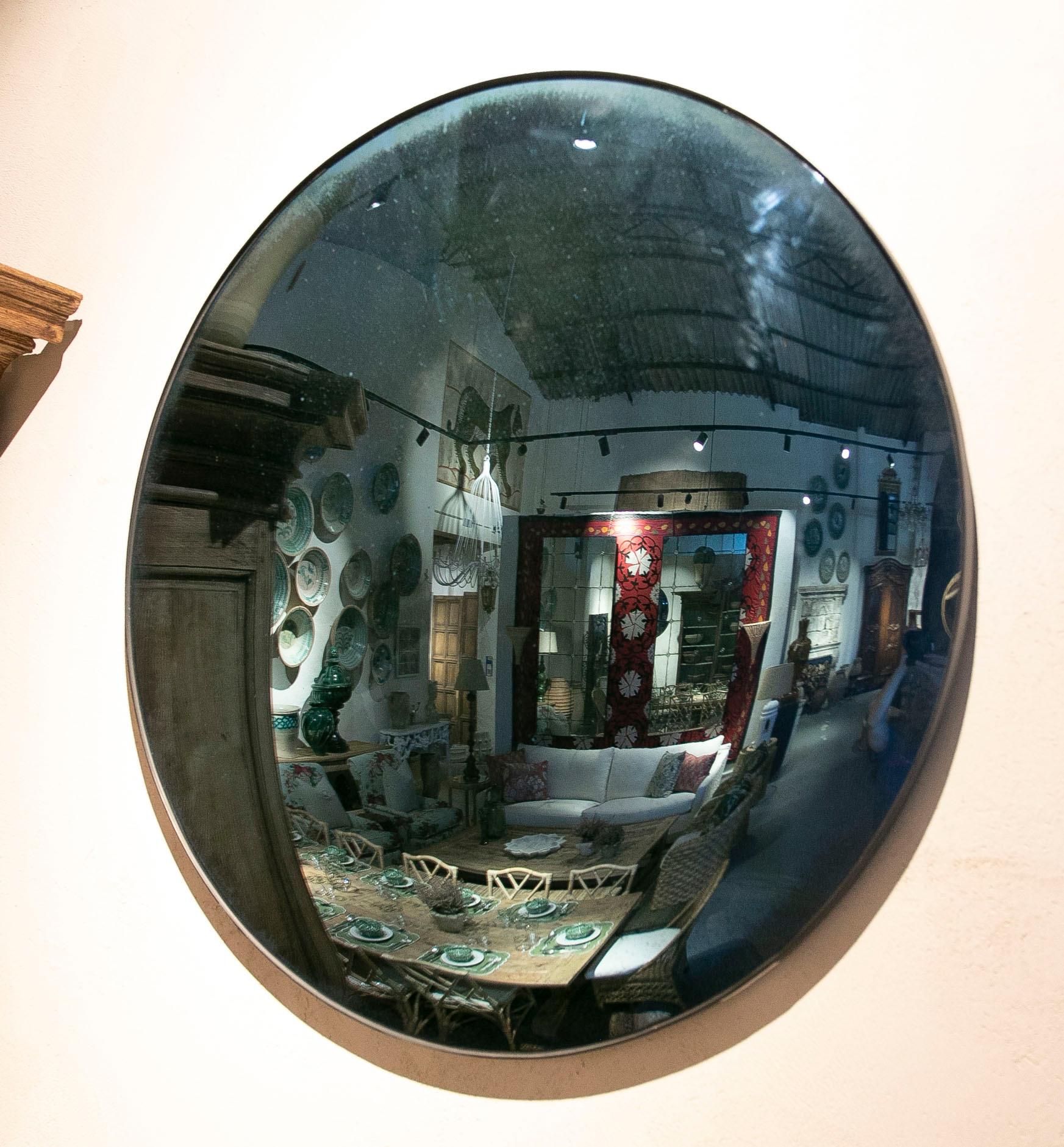 Paar runde konvexe Spiegel in Blauton mit Eisenrahmen im Angebot 2