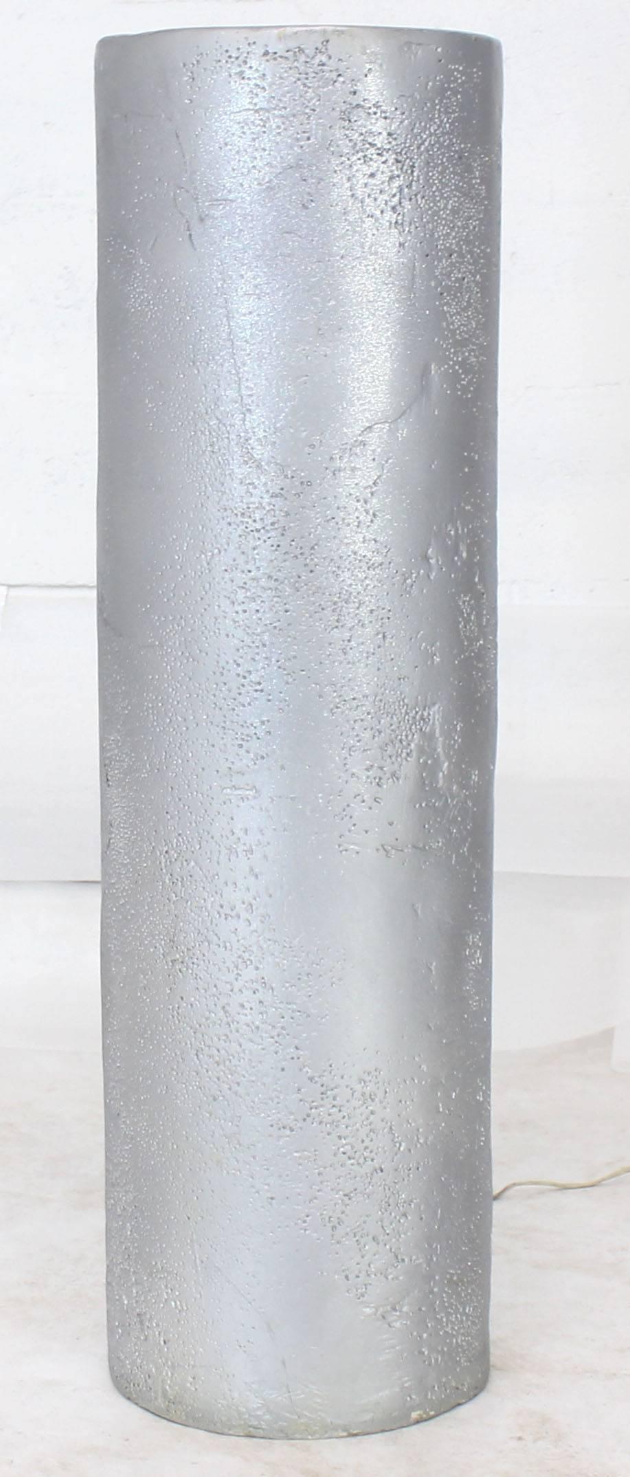 Mid-Century Modern Pair of Round Cylinder Lighted Pedestals Stands For Sale