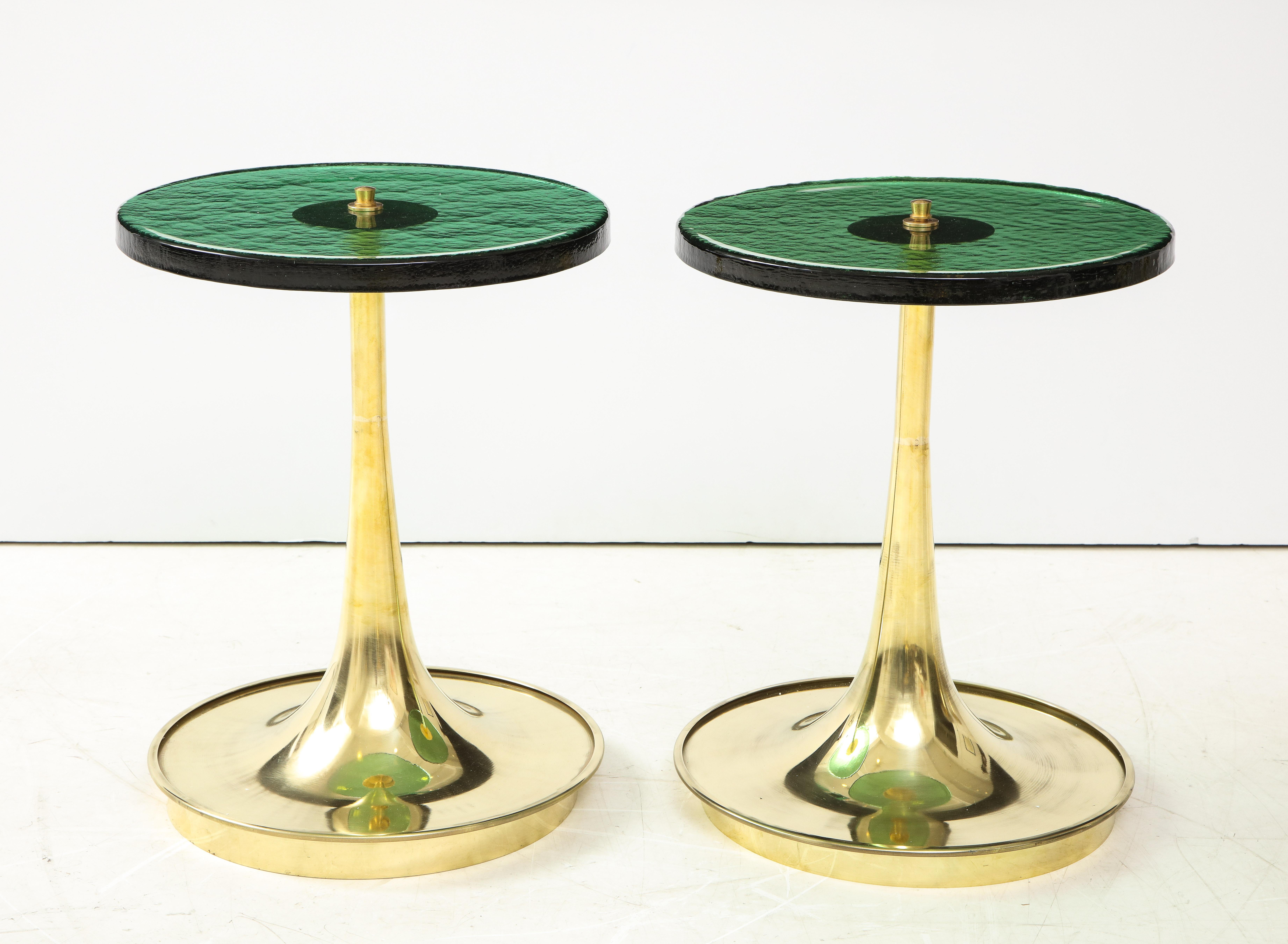 Hand-Crafted Pair of Round Emerald Green Murano Glass and Brass Martini Tables, Italy, 2021