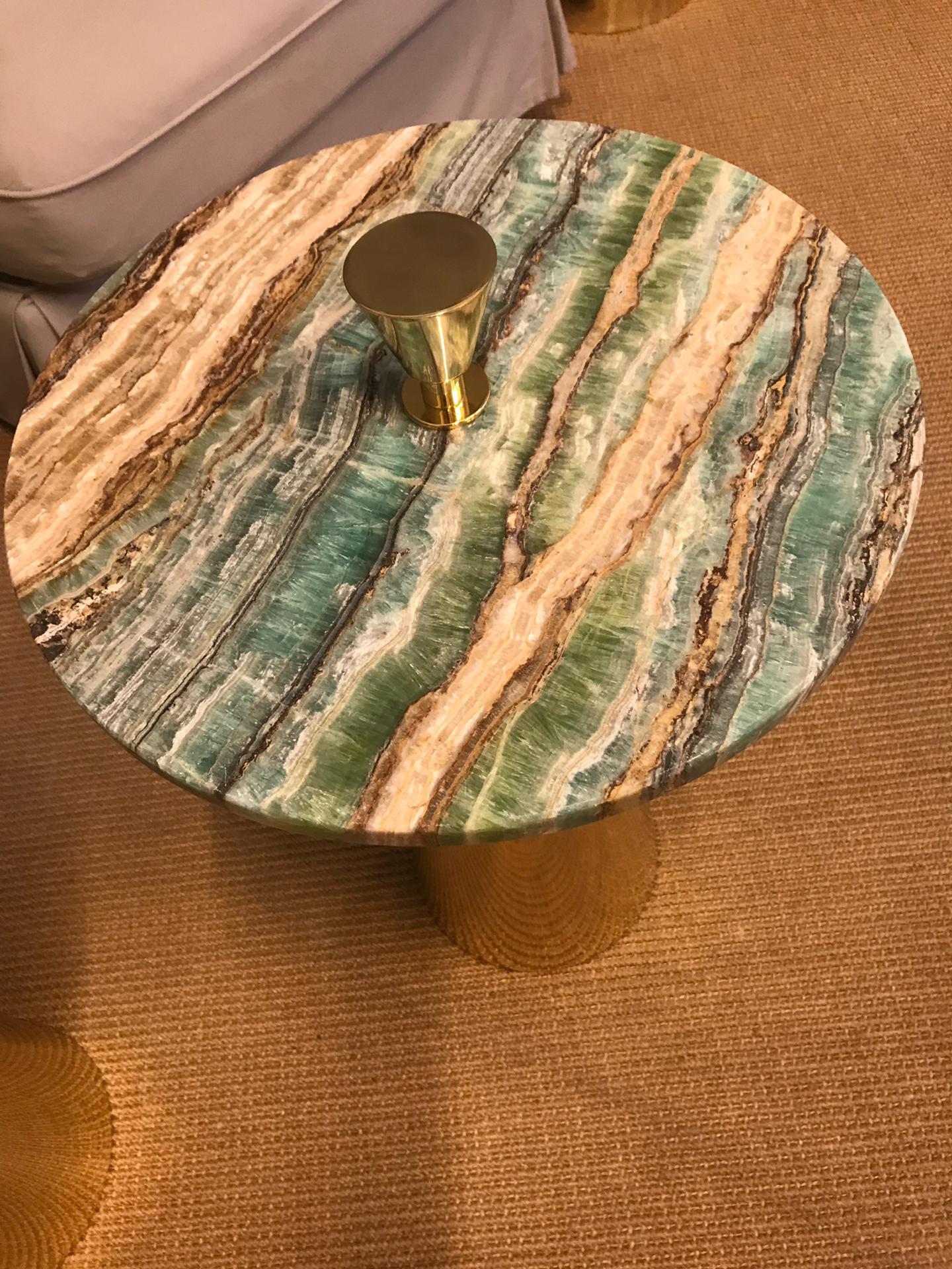 Italian Pair of Round Emerald Green Onyx Marble and Brass Side Tables, Milan, Italy 2019