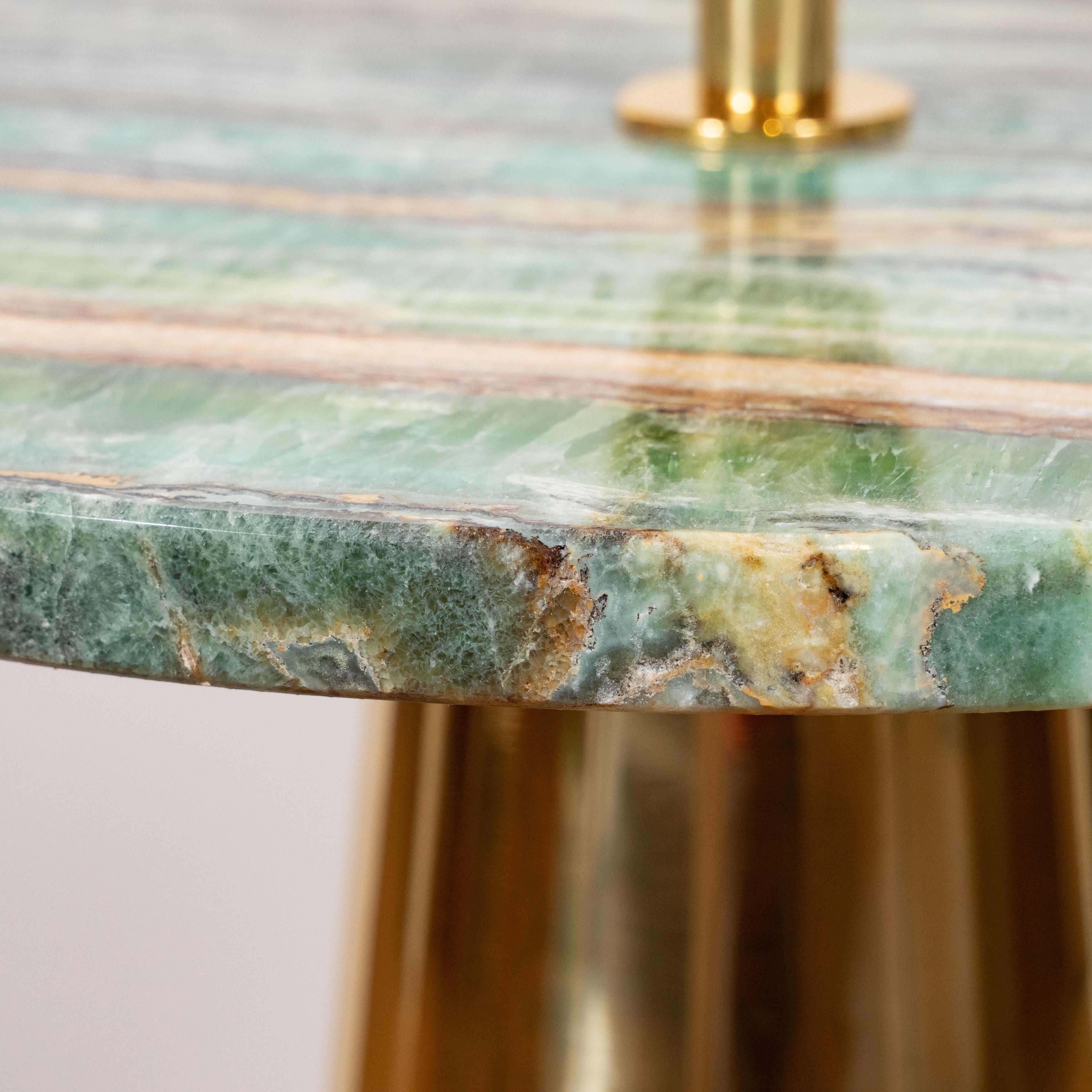 Contemporary Pair of Round Emerald Green Onyx Marble and Brass Side or Martini Tables, Italy