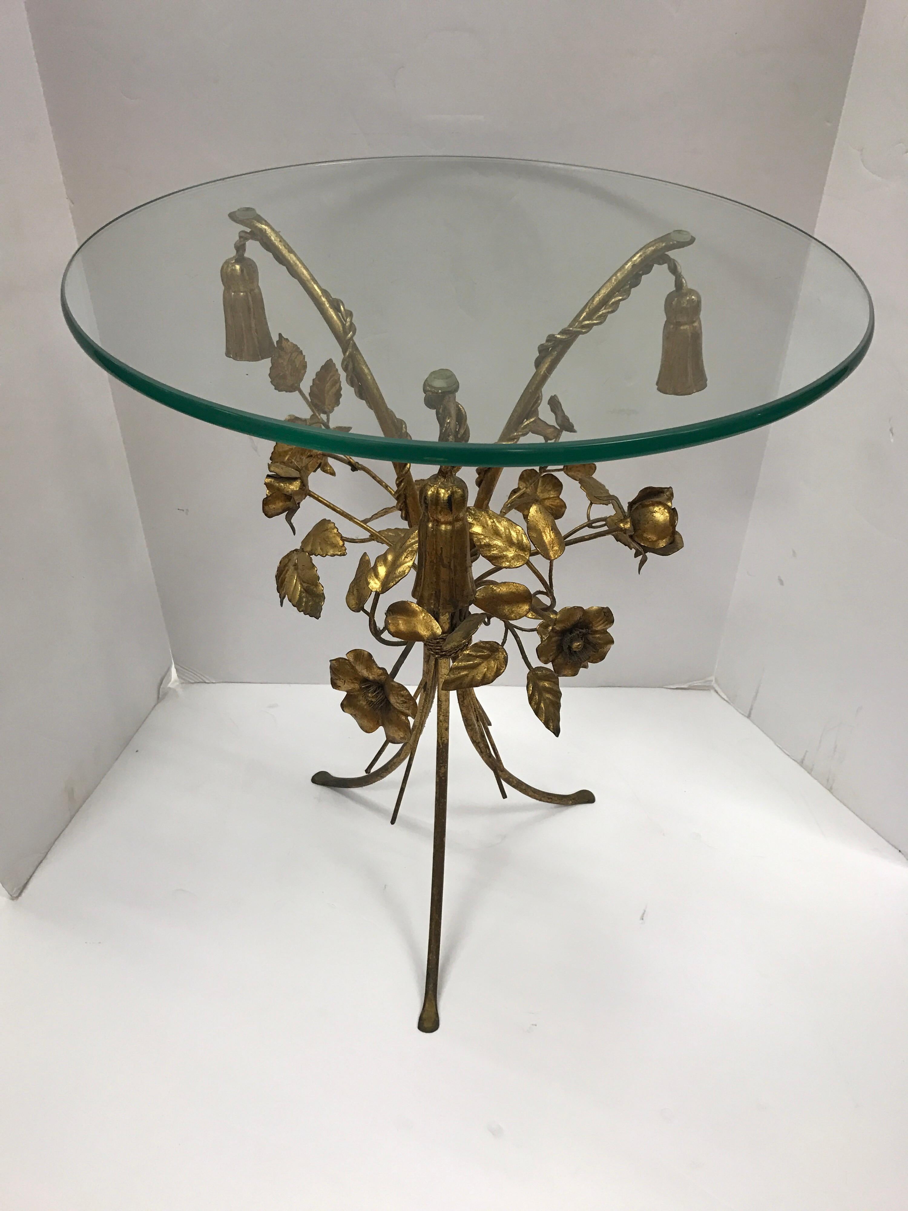 Hollywood Regency Pair of Round Gold Gilt Metal Sheaf of Wheat Tole and Glass End Tables, Italy