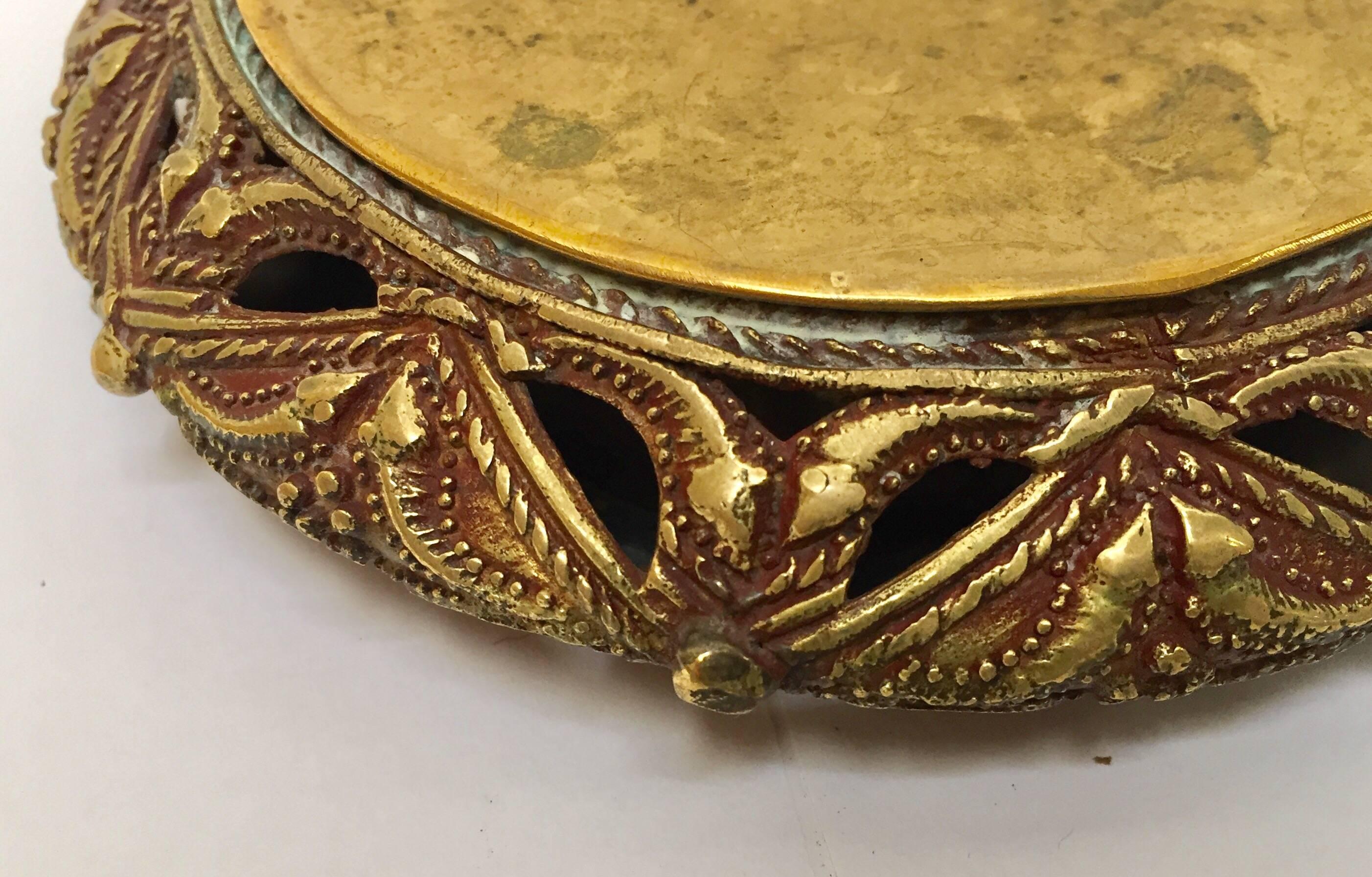 Pair of Round Handcrafted Brass Ashtrays For Sale 3