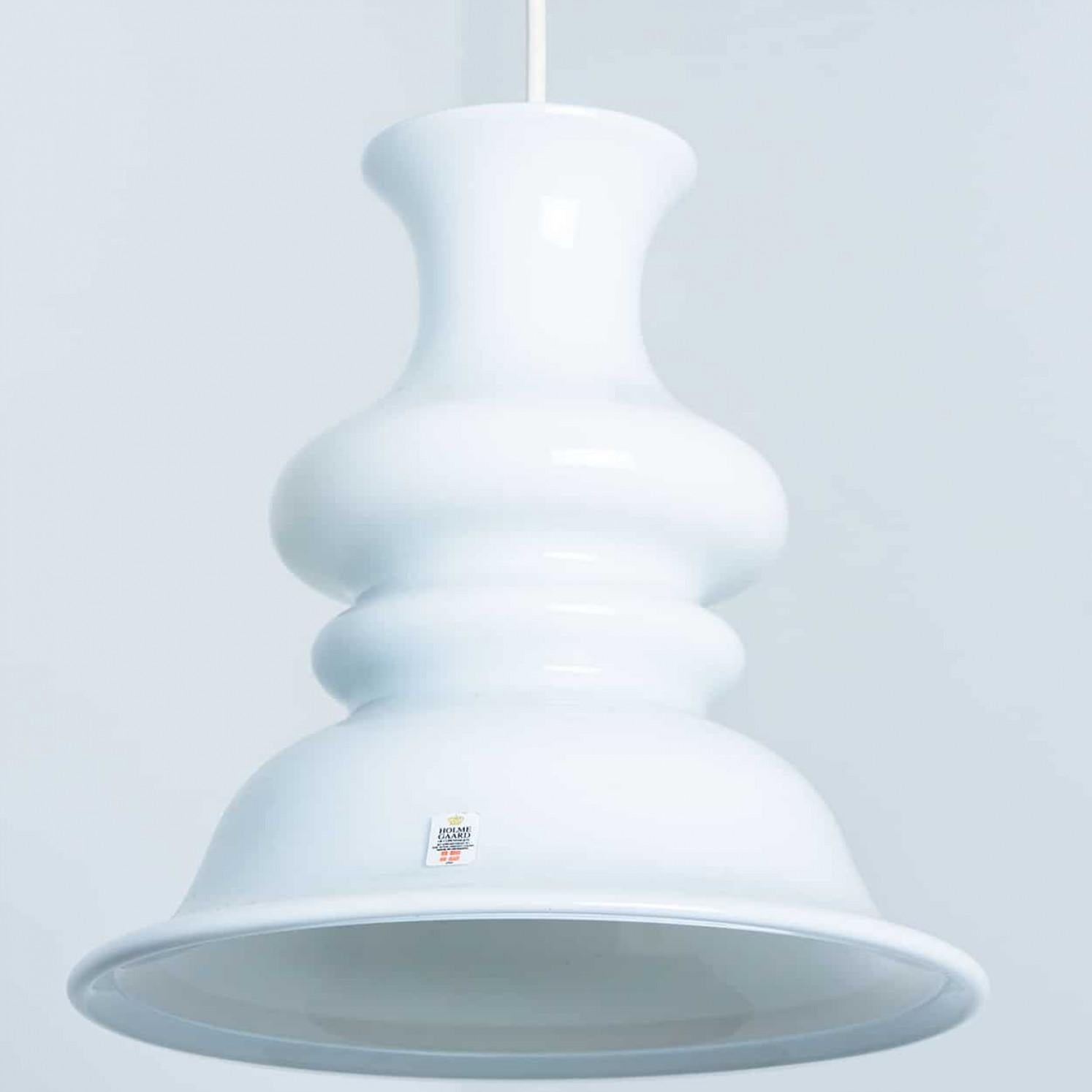 Coppia di lampade a sospensione rotonde Holmegaard Etude di Michael Bang, 1970 in vendita 4