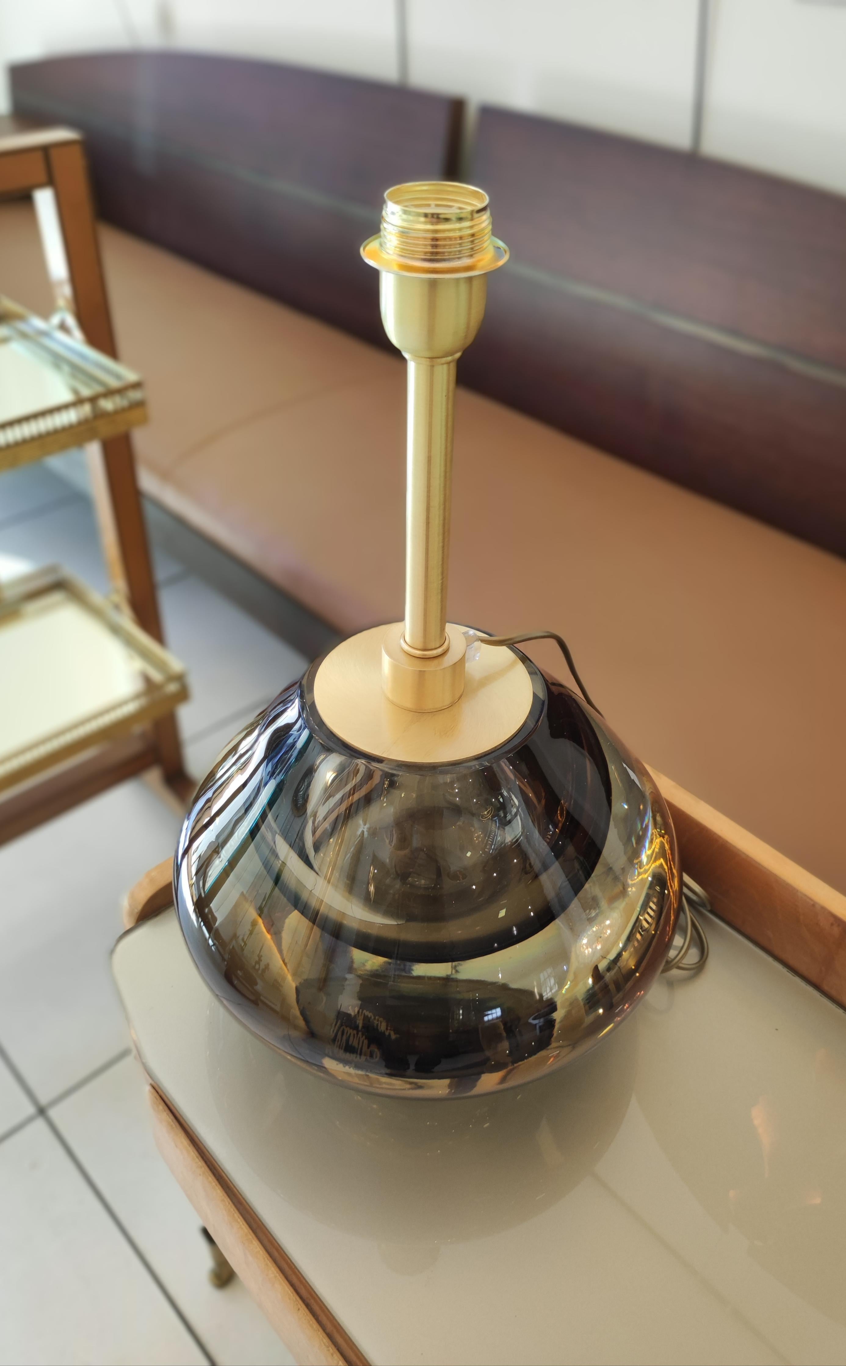 Pair of Round Italian Table Lamps in Brown/Green Murano Glass In Excellent Condition In Saint-Ouen, FR