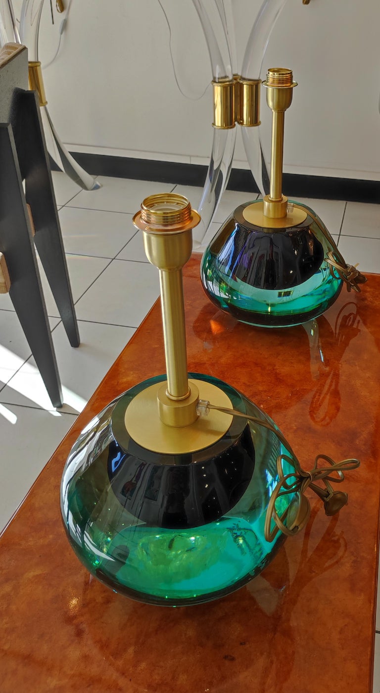 Pair of Round Italian Table Lamps in Light Green Murano Glass For Sale 1