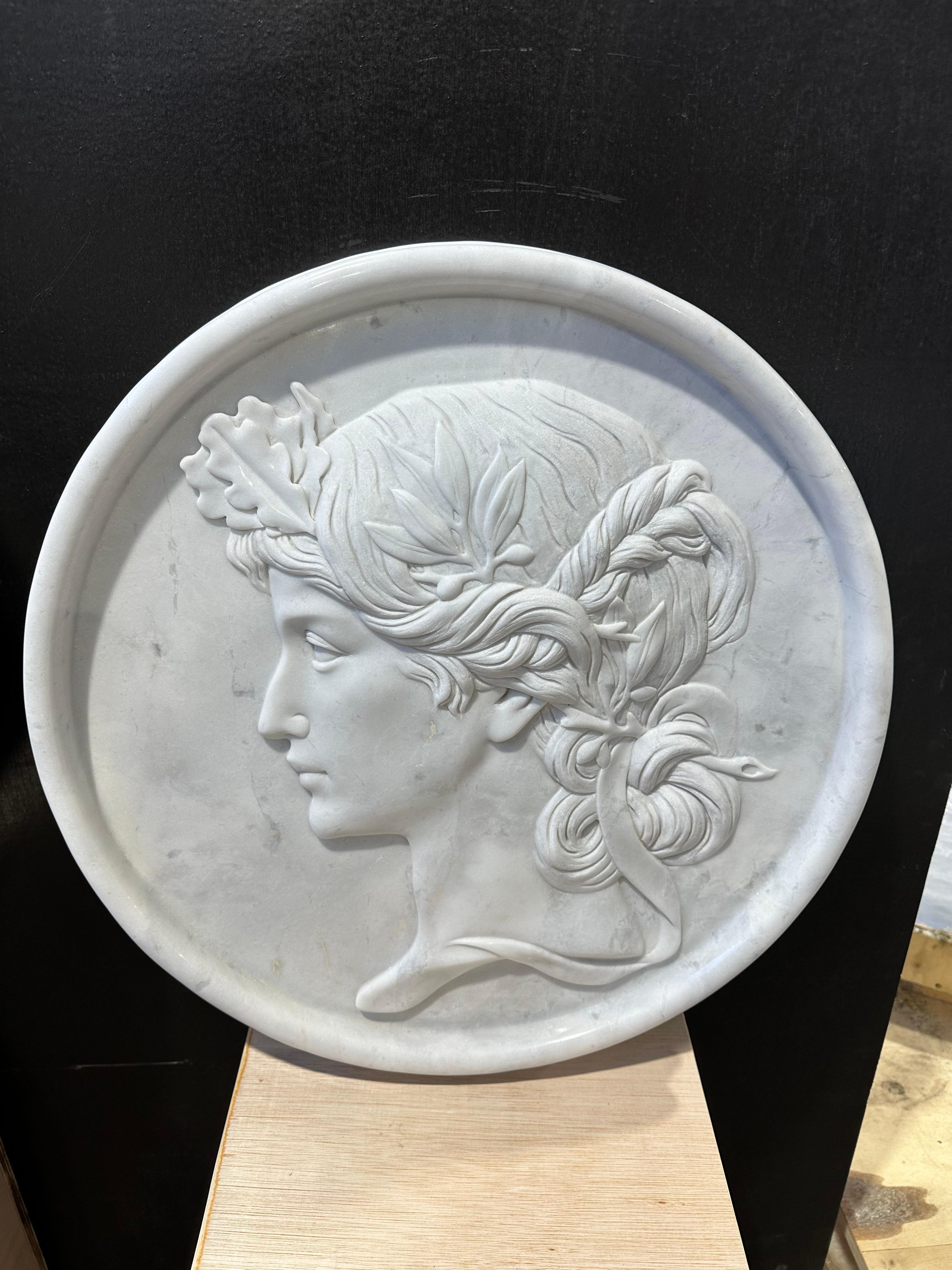 Neoclassical Pair Of Round Marble Wall Reliefs/Plaques In The Classical Style