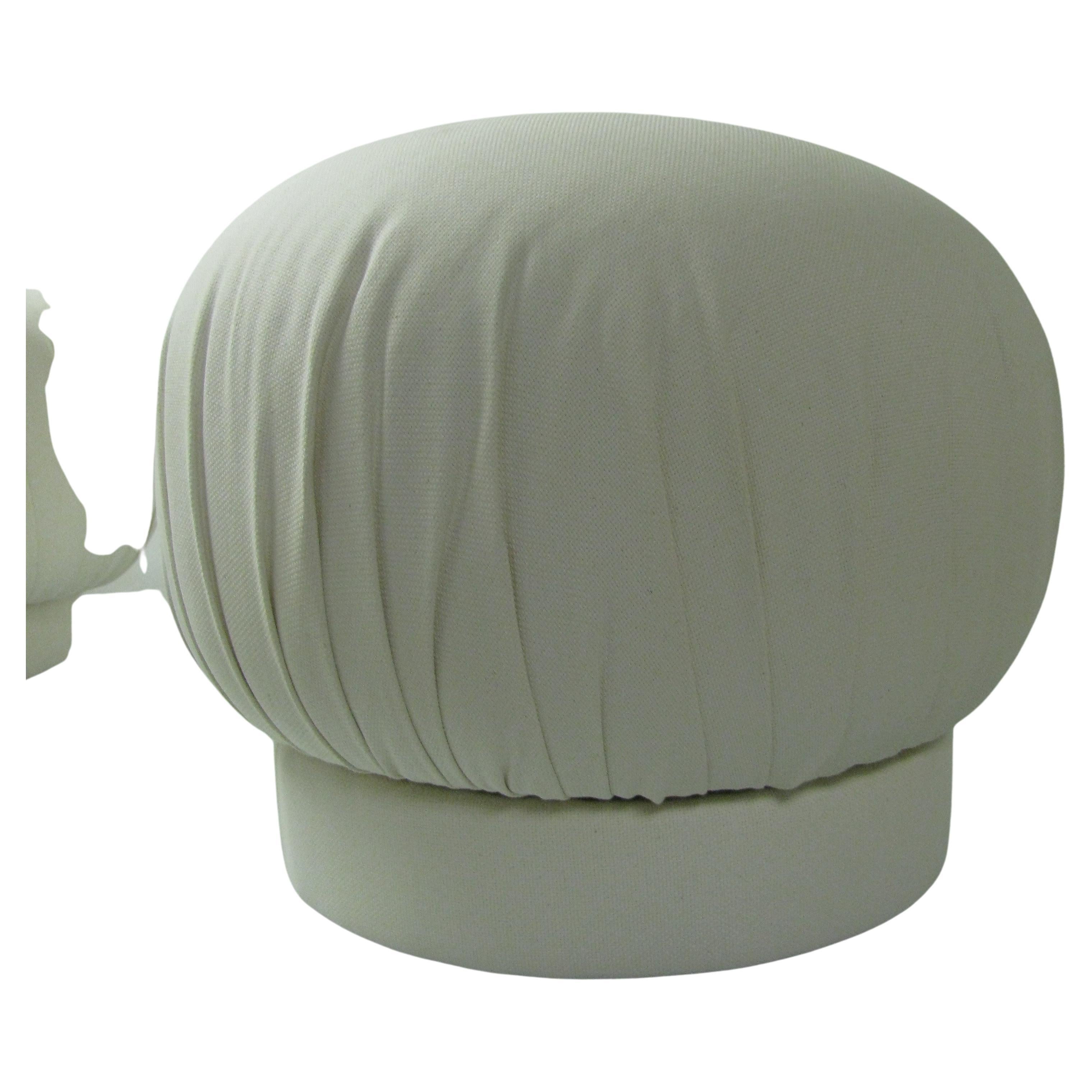 Américain Paire de poufs ronds His & Her de style Mid-Century Modern en vente