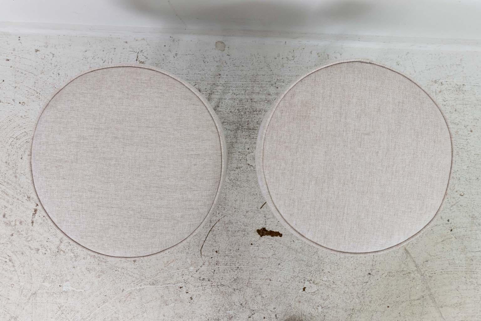 XXIe siècle et contemporain Paire de bancs ou tabourets ronds en épingle à cheveux de style Midcentury en vente