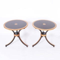 Paire de tables rondes de style néoclassique