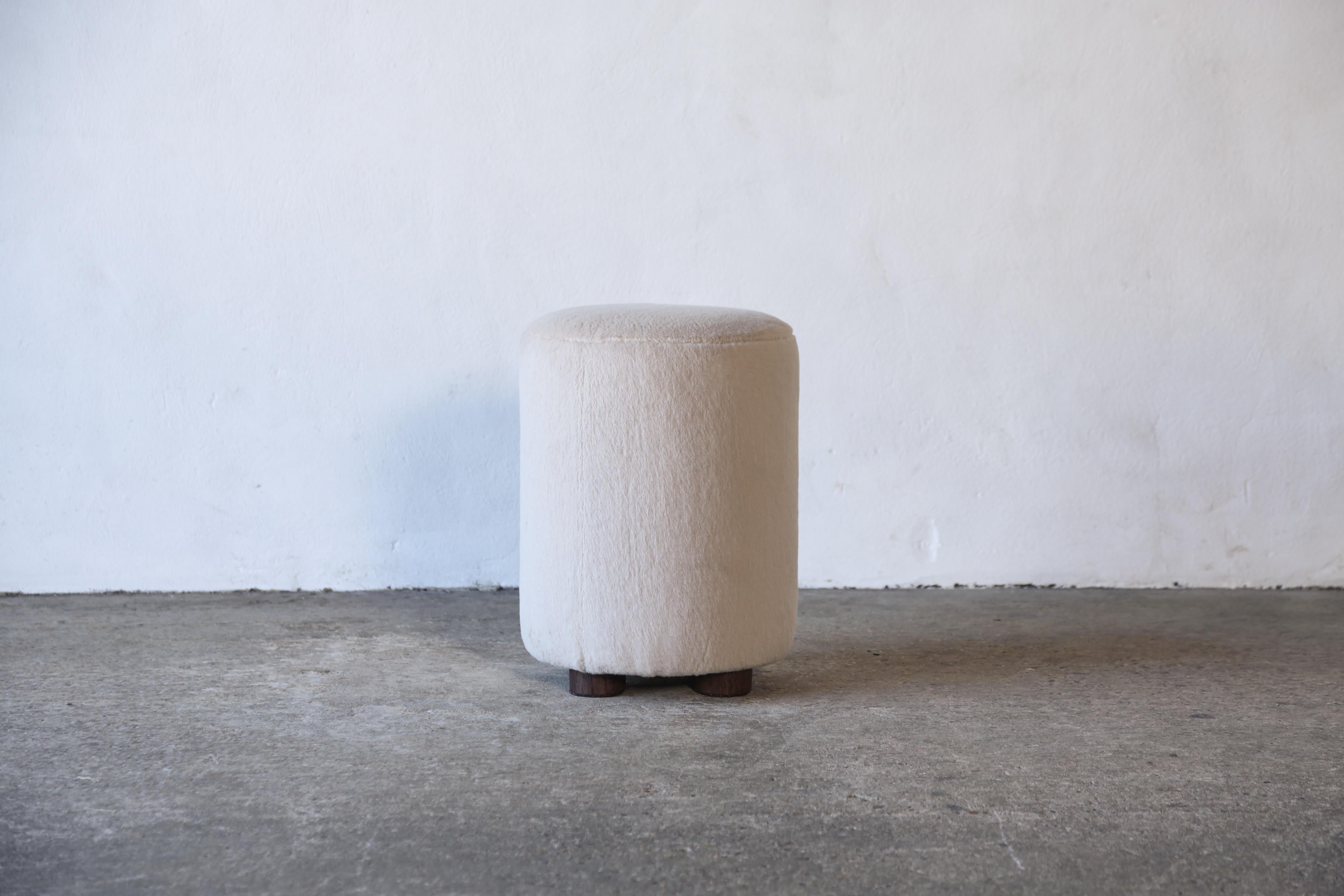 Contemporary Pair of Round Ottomans / Footstools in Pure Alpaca For Sale