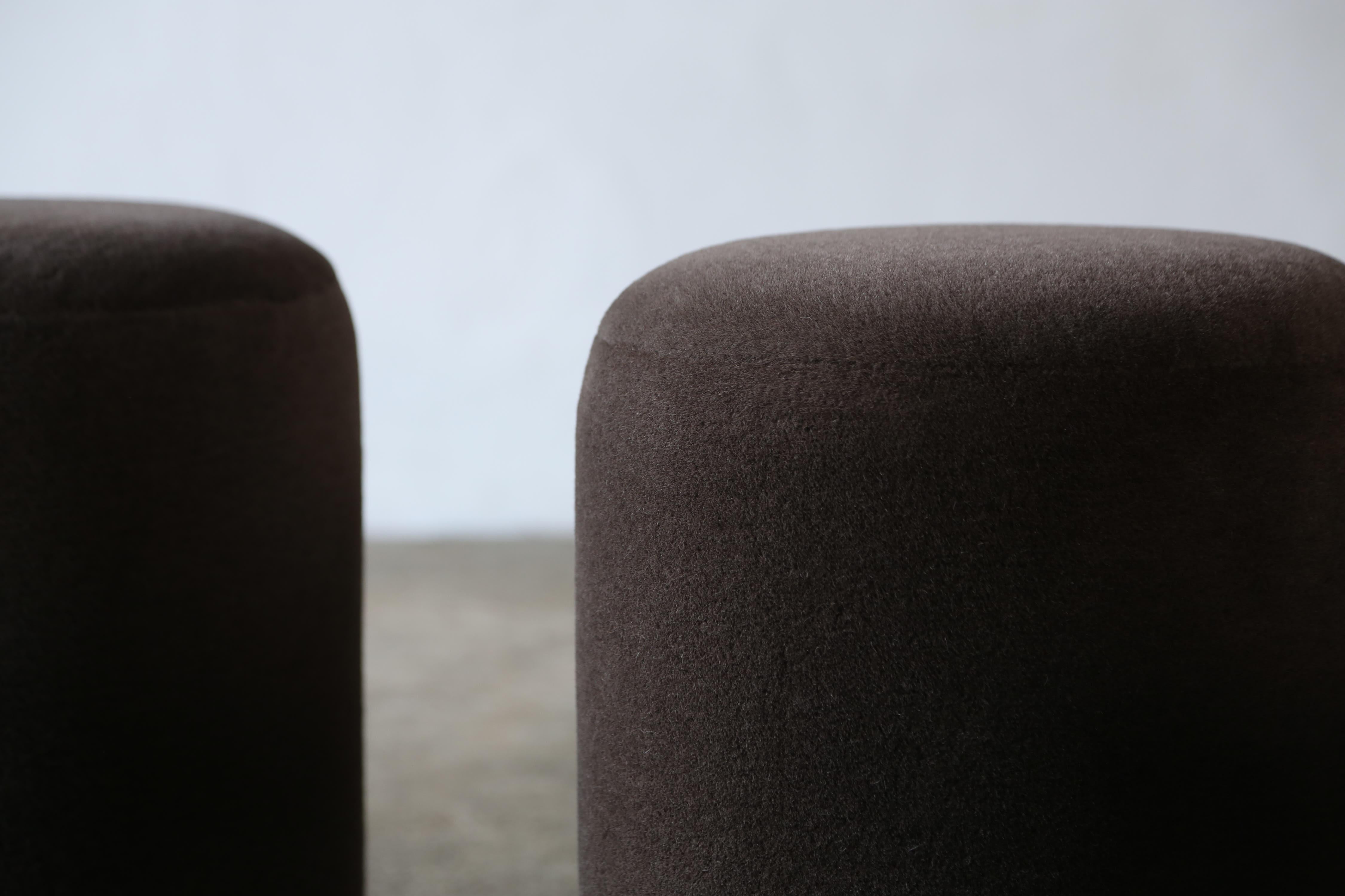 Pair of Round Ottomans / Footstools in Pure Alpaca For Sale 3