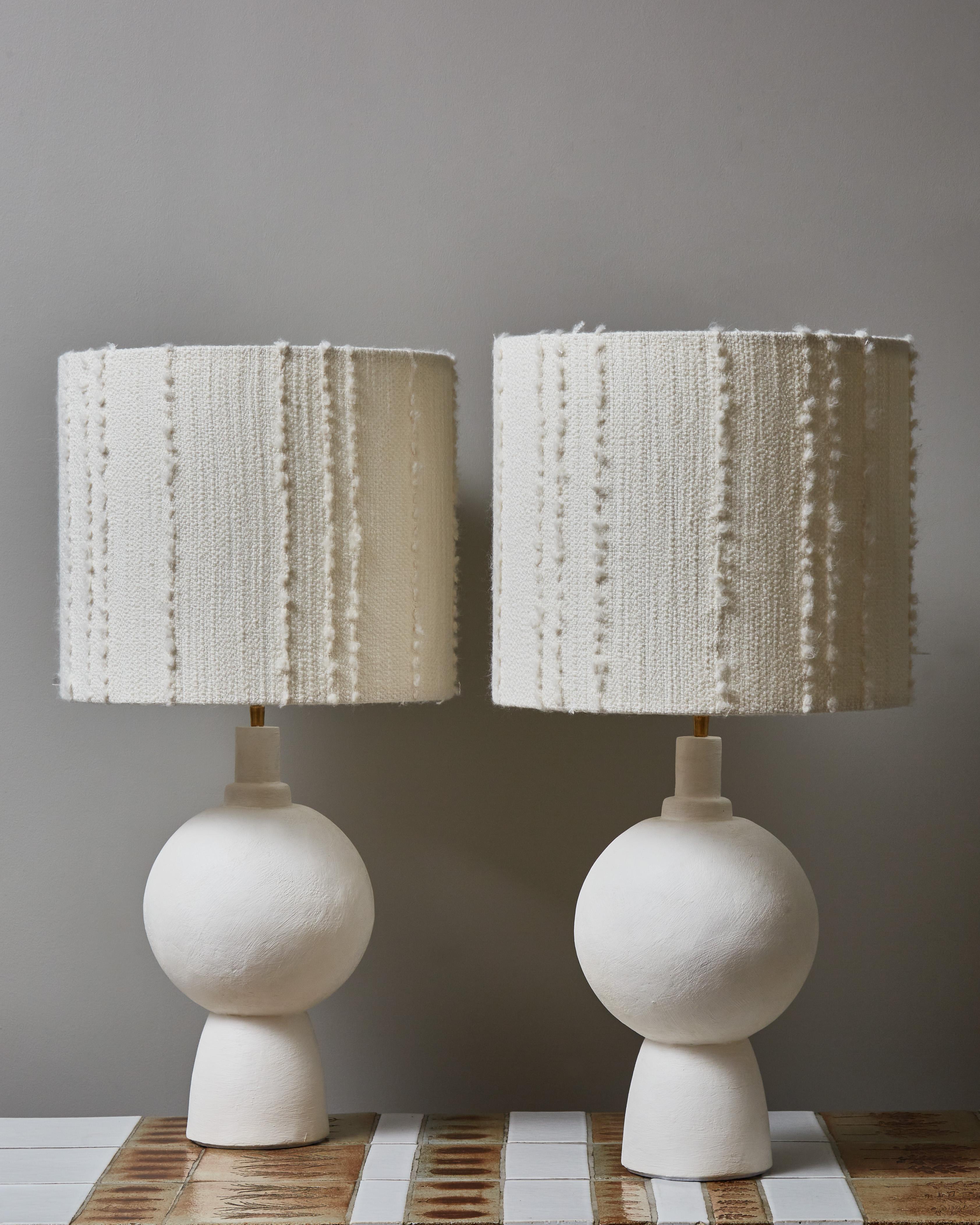 Modern Pair of Round Plaster Table Lamps For Sale