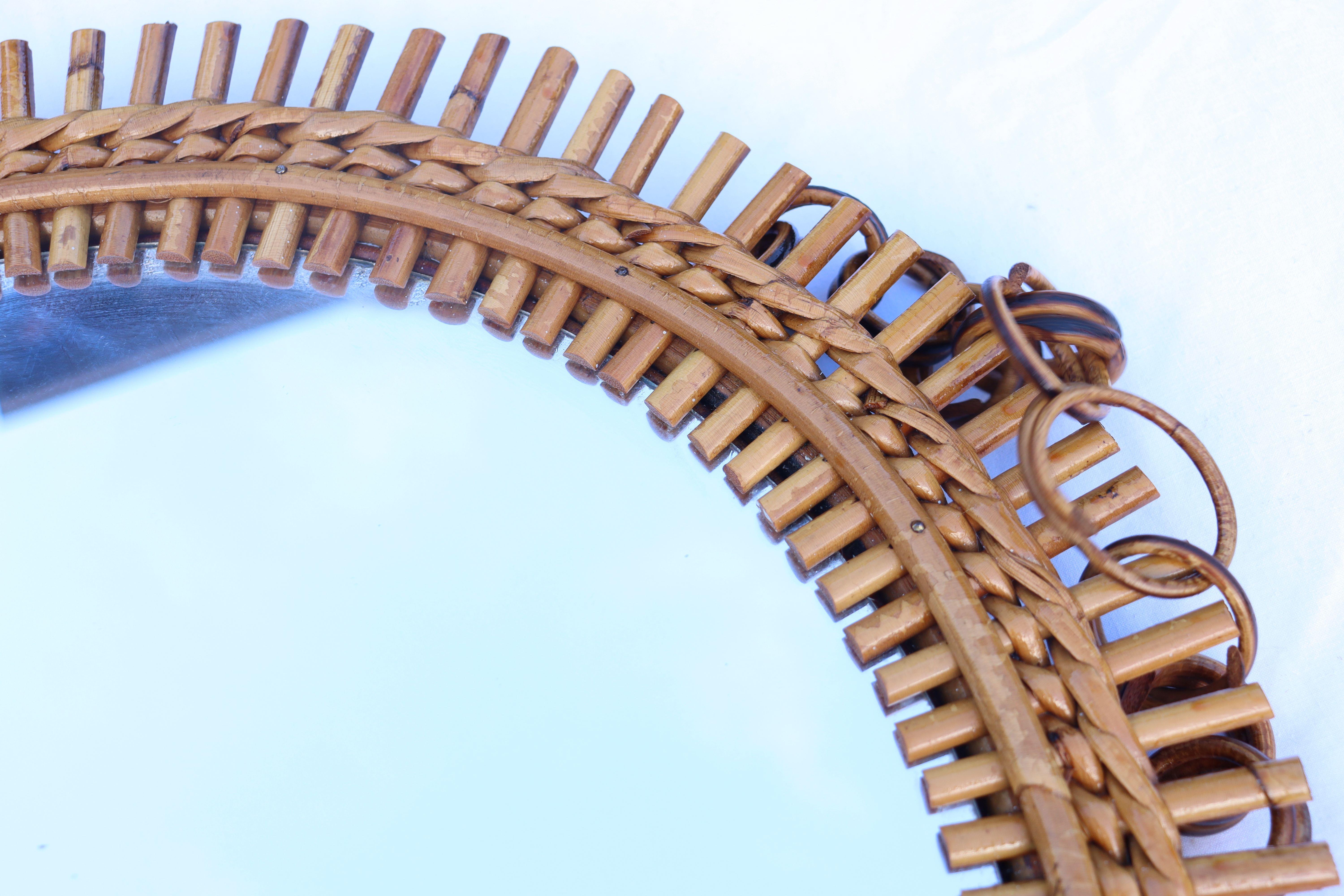 Coppia di specchi rotondi in rattan e bambù di Franco Albini in vendita 2