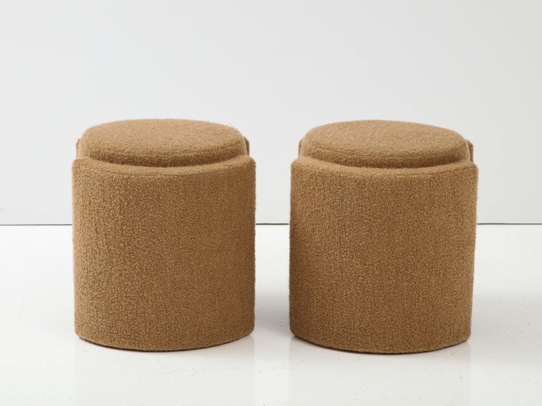 Pair of Round Sculptural Poufs or Stools in Camel Boucle, Italy, 2023 In New Condition For Sale In New York, NY